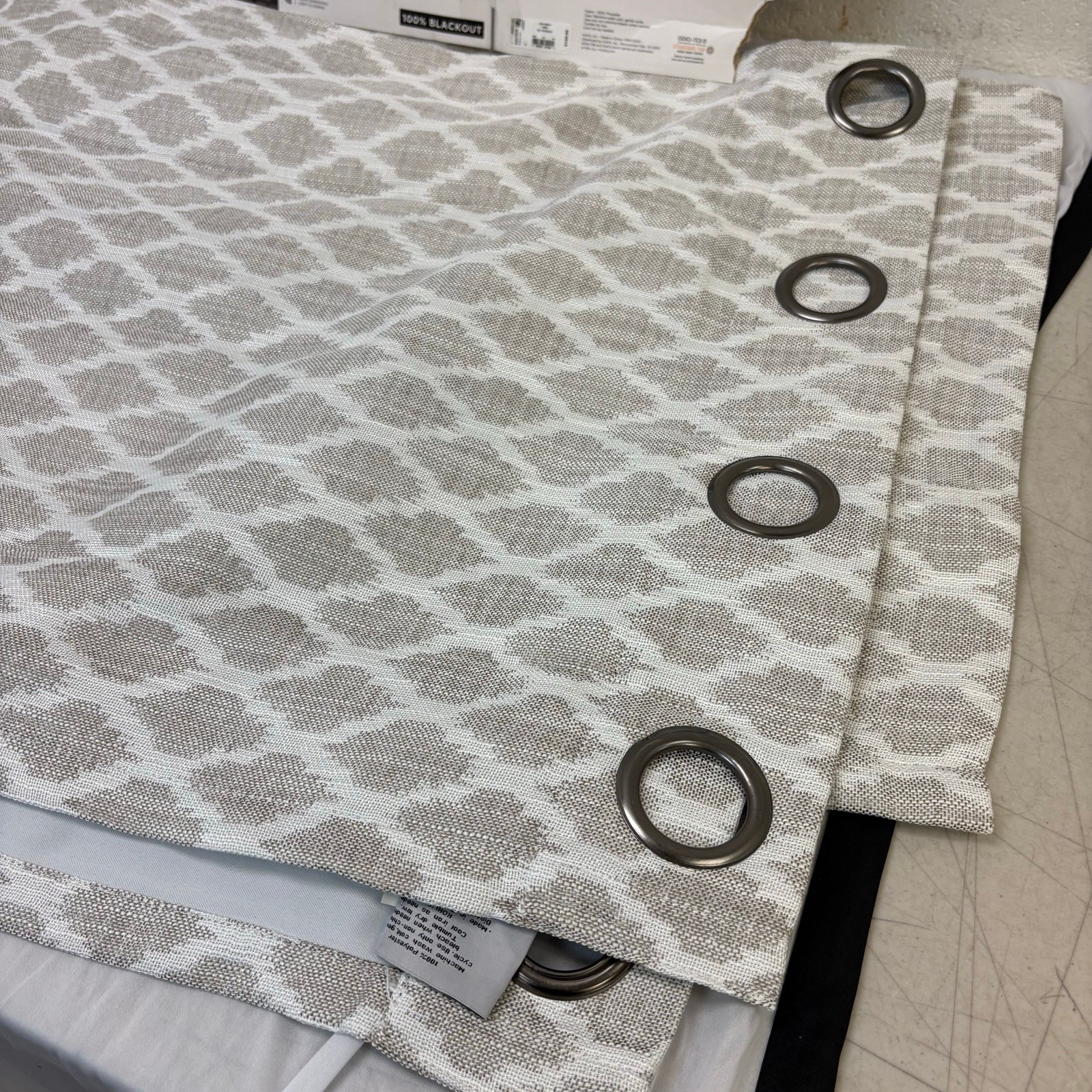 1 Panel – Sonoma Ultimate Performance Woven Geo 100% Blackout Curtain White/Gray