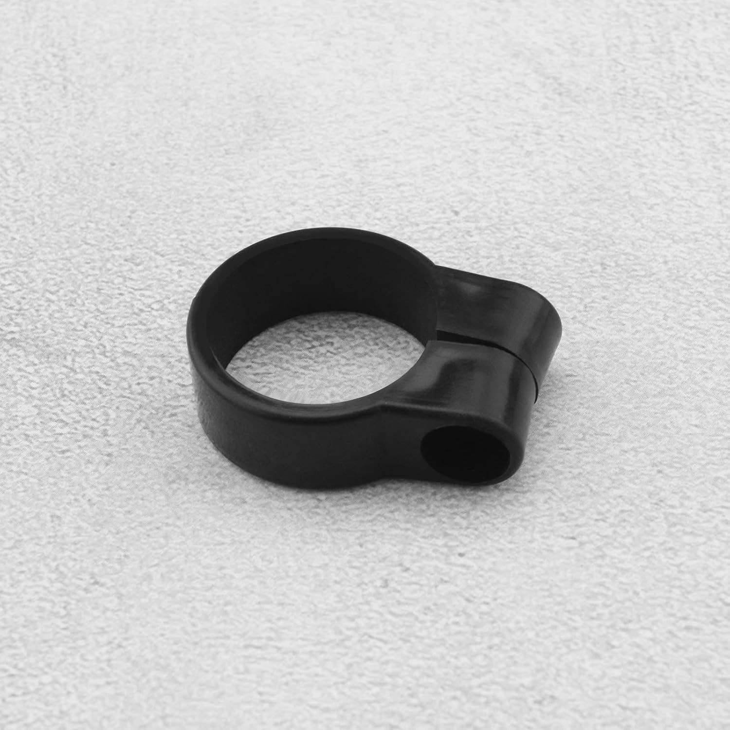 2pcs 26mm Brushcutter Harness Clip – Easy Install Hook for Lawn Mowers