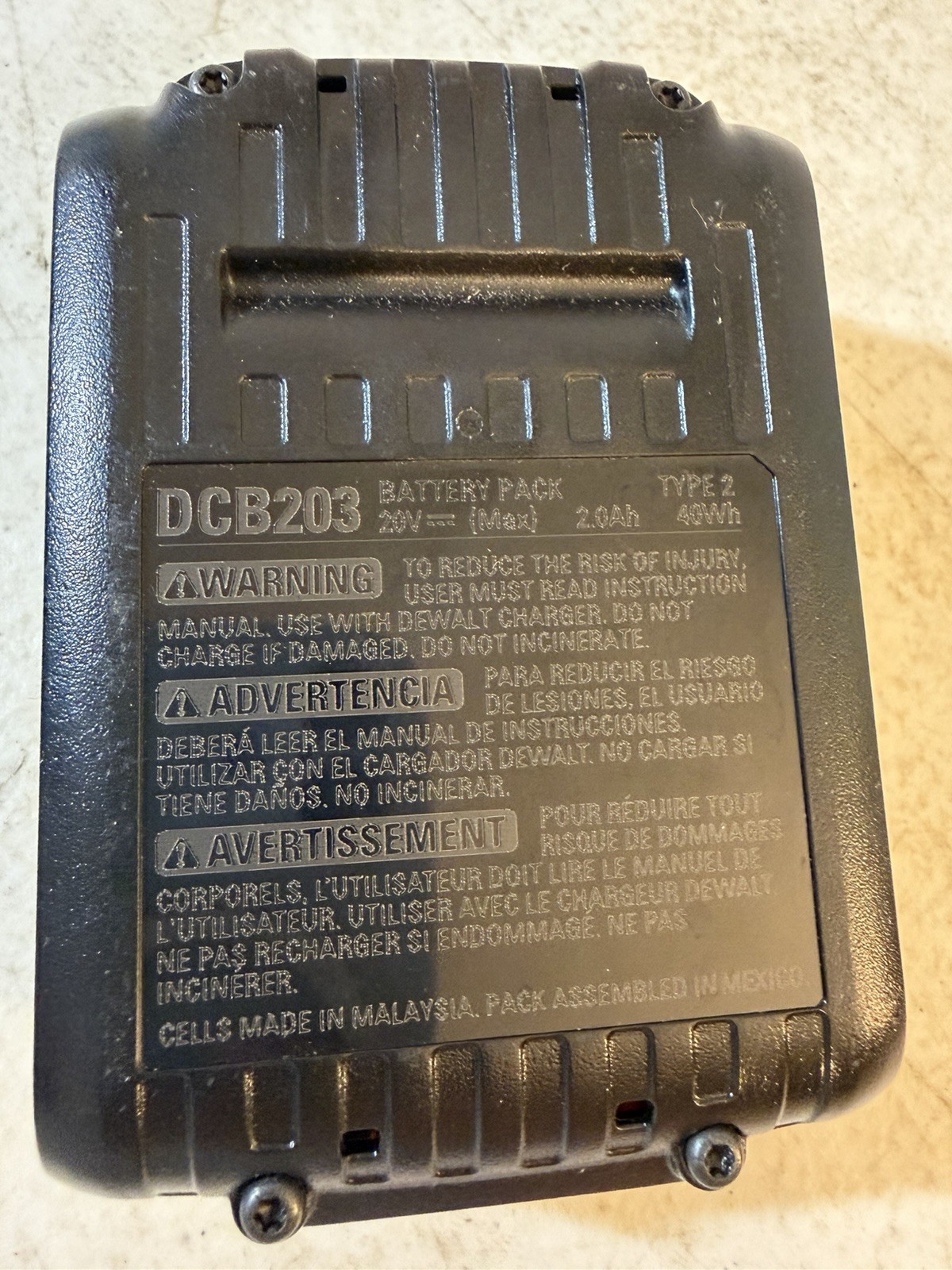 DEWALT 20V Max Battery 2.0Ah Lithium Ion Li-Ion 20 Volt DCB203