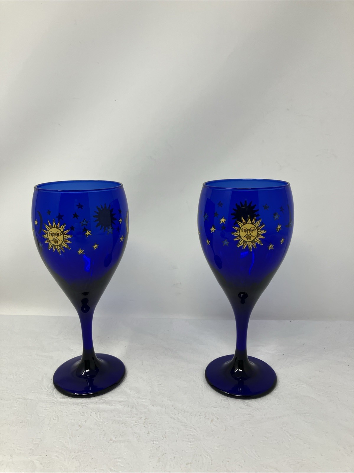 2 Libbey Cobalt Blue Celestial Sun Moon Stars Wine Water Glass Goblet Glass 7.5”
