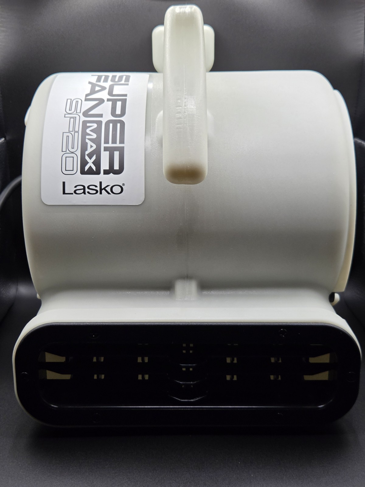 Lasko Super Fan Max Compact Air Mover SF-20-G2 – White