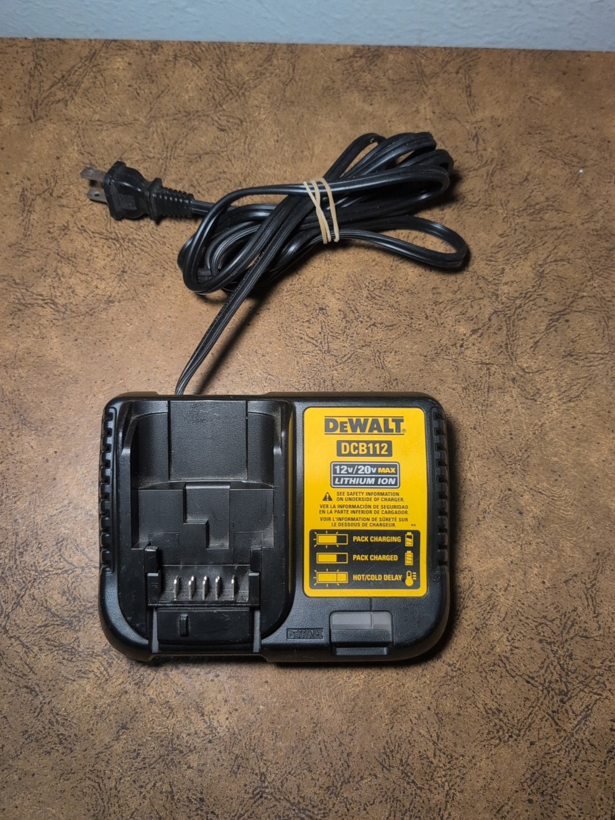 Genuine Dewalt DCB112 12V-20V Li-Ion Battery Charger DCB101 DCB105 DCB107 DCB115