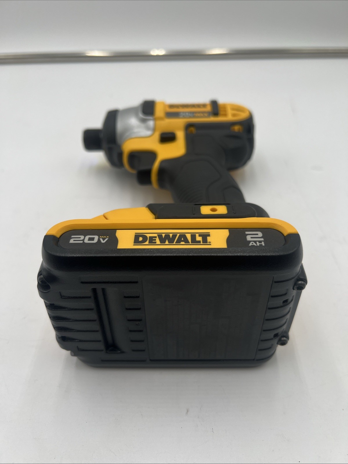 DEWALT DCF885 20V 1/4” Impact Driver w/ 2ah Battery
