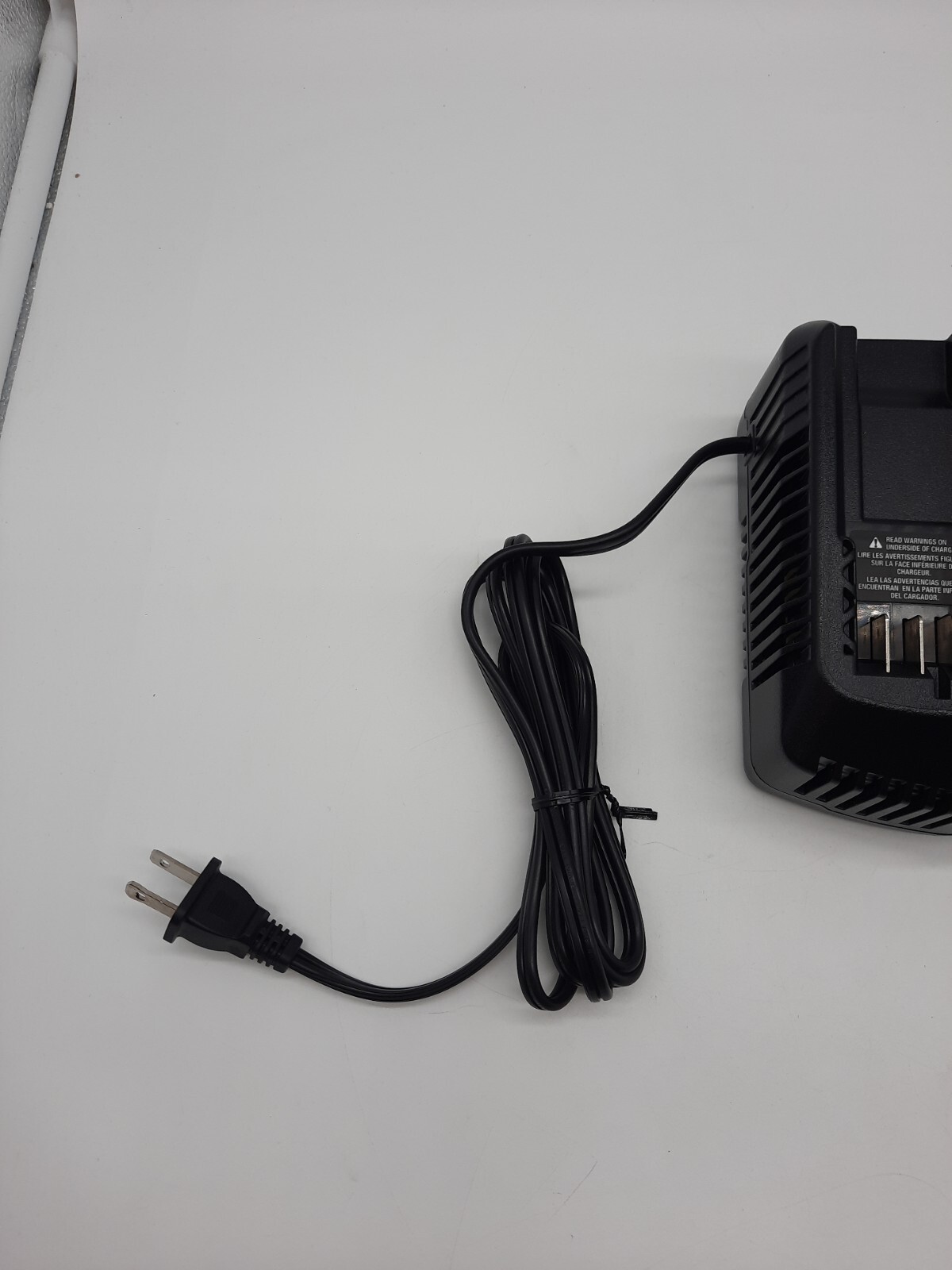CRAFTSMAN CMCB102 V20 20 VOLT LITHIUM ION LI-ION BATTERY CHARGER 2.0A – NEW!