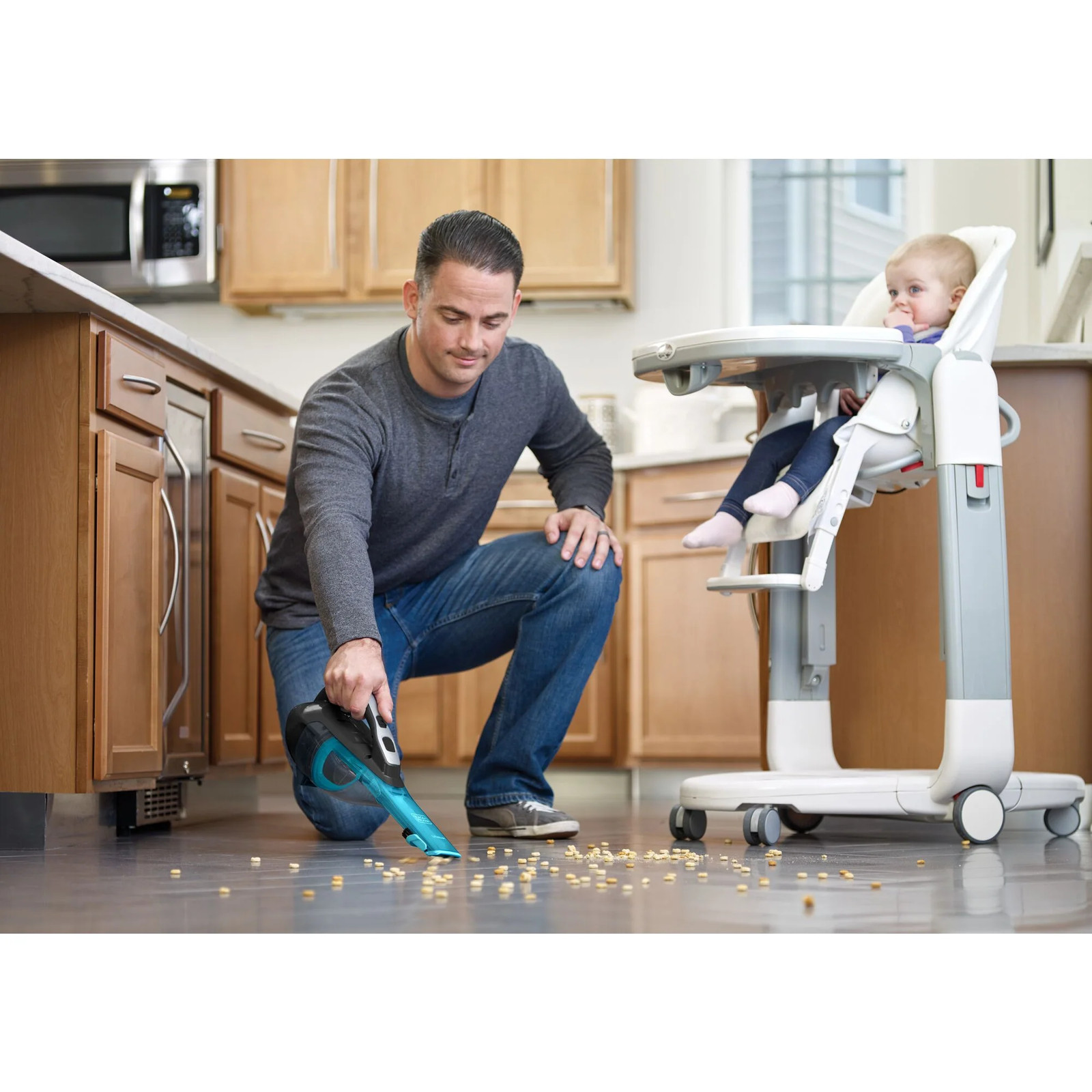 BLACK+DECKER dustbuster® detailer™ Cordless Hand Vacuum – HLVA315J00W