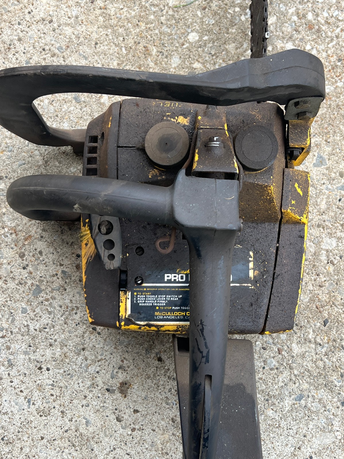 MCCULLOCH PRO MAC 510 16″ BAR GAS CHAINSAW W/ BAR & CHAIN FOR PARTS OR REPAIR