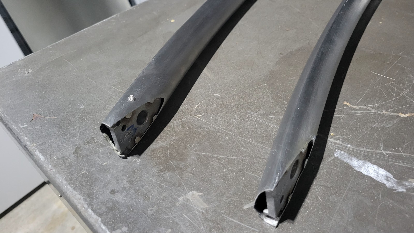 Frigidaire Refrigerator Door Handles (2) 5304529590 Shipped Under 24hrs