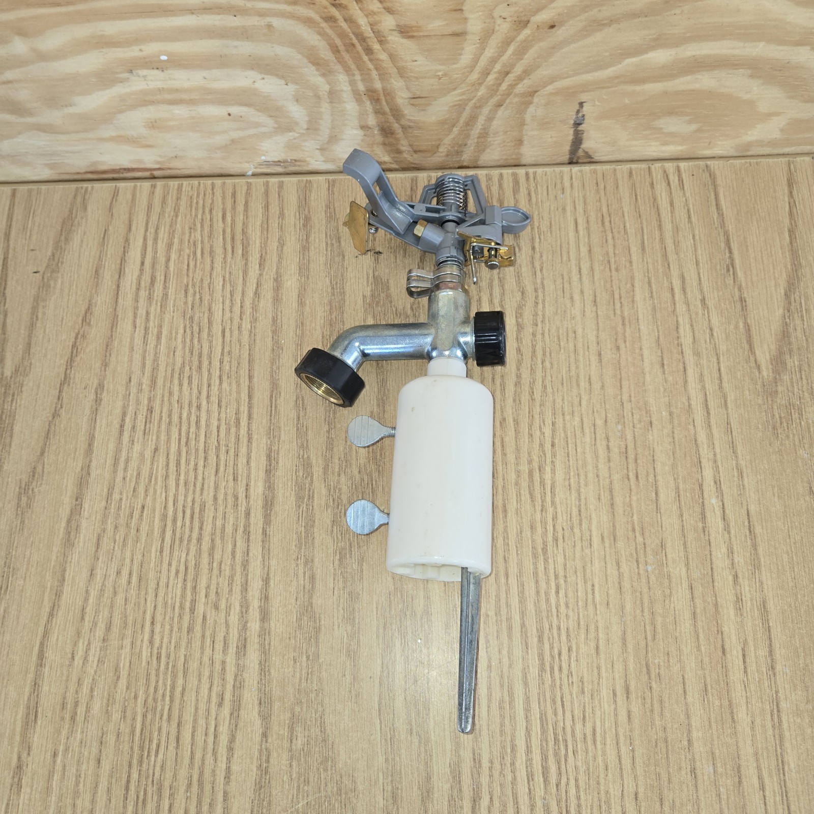 GroundWork GM-291 T-Post Sprinkler 5541 sq. ft. ABS Plastic