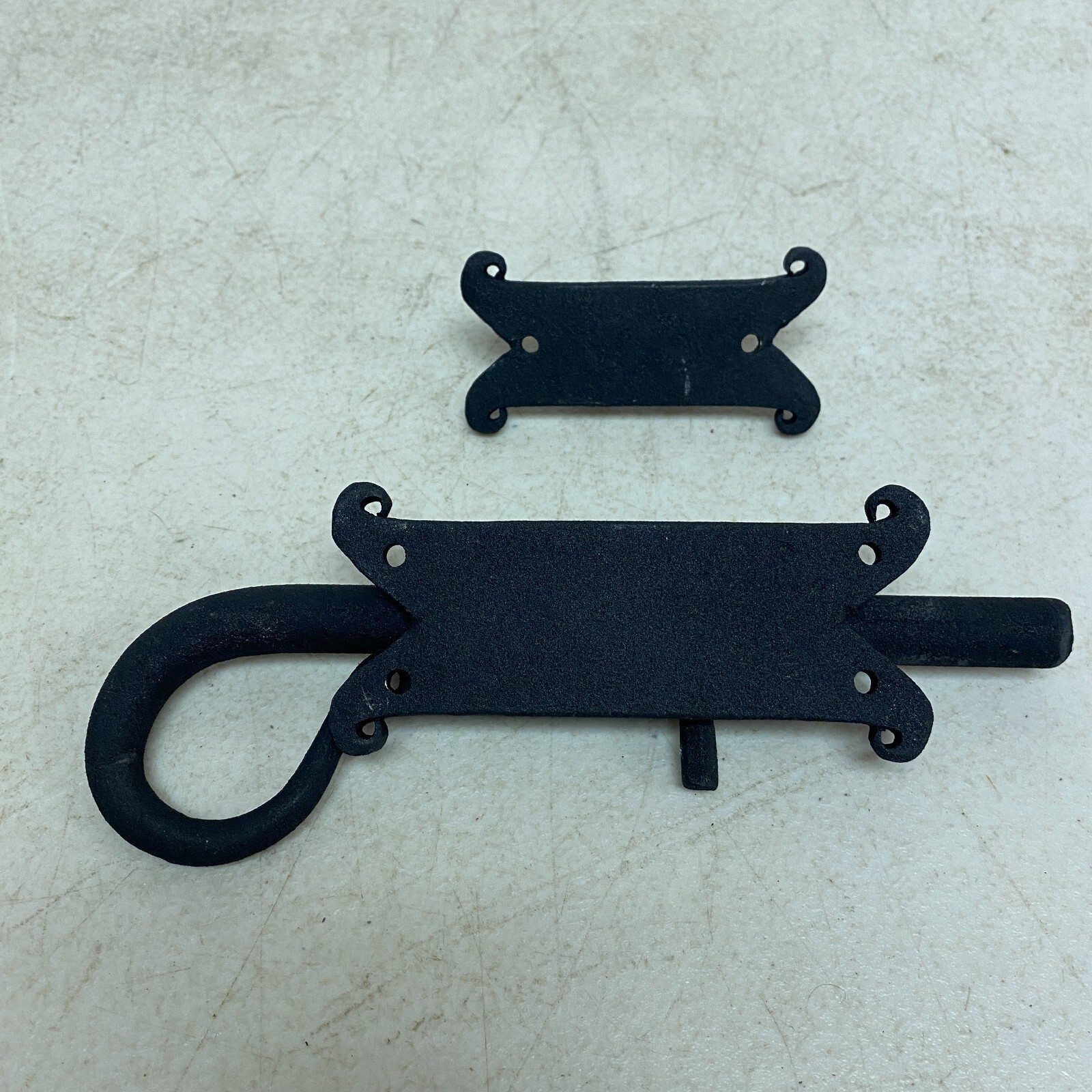 Signature Hardware Decorative Iron Sliding Bolt (MODEL: 060032BPC)