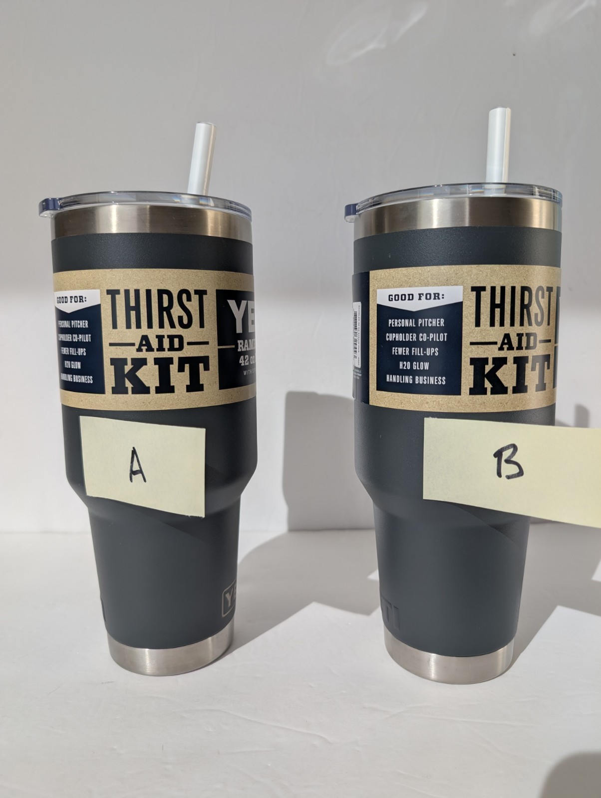 Yeti Rambler 42 oz Mug with Straw Lid Charcoal