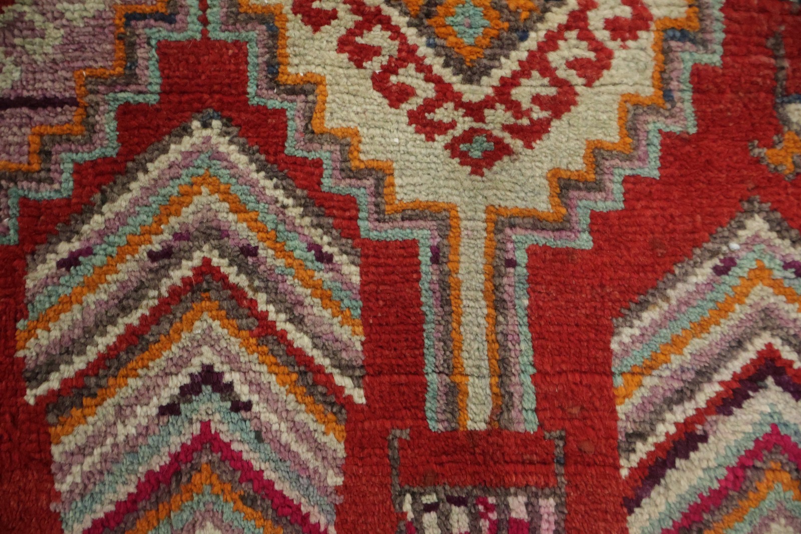Tribal Geometric Red Rug 4×5 Hand-knotted Wool Traditional Vintage for Any Room