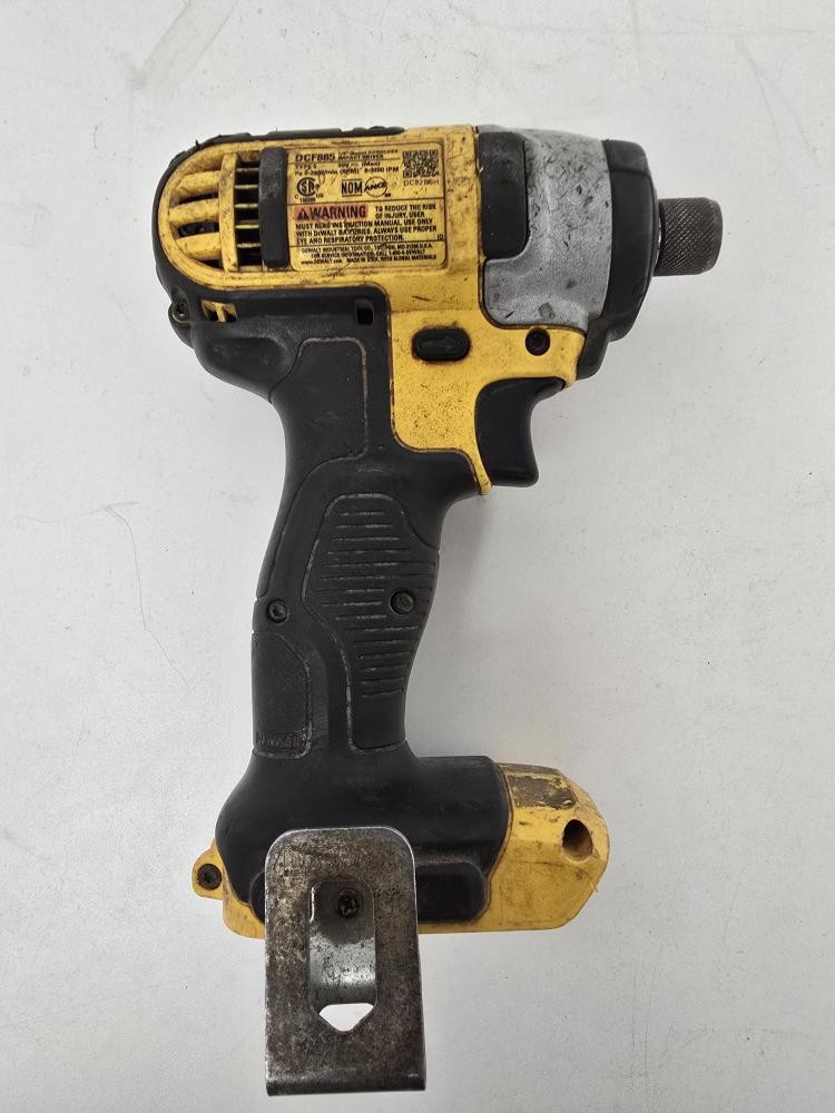 20V MAX 1/4″ Impact Driver DCF885B Tool-Only (P08038039)
