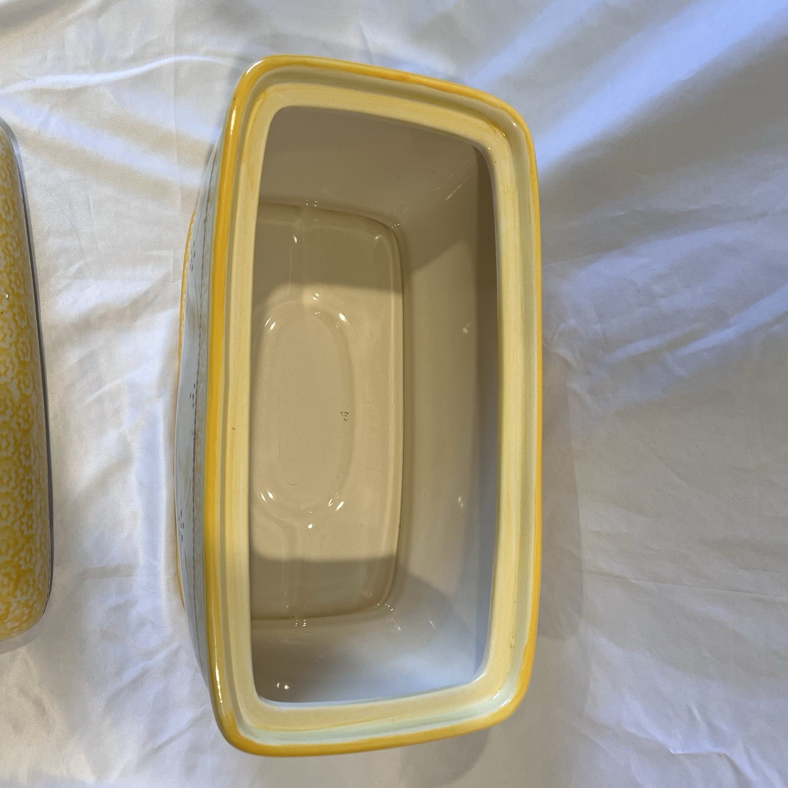 Temp-tations Old World Yellow Covered Bread Box 13” Tara Ovenware Vintage