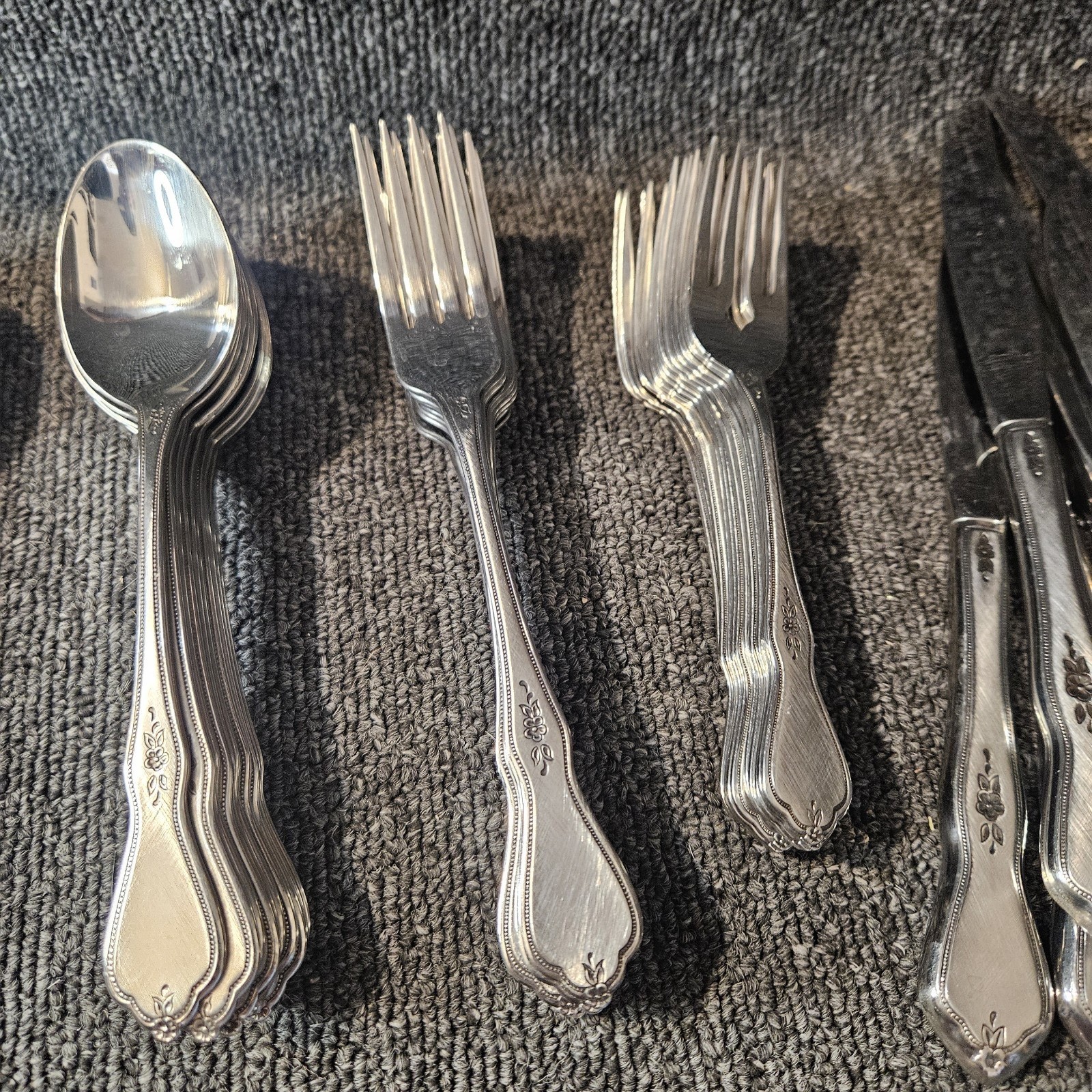 Oneida Morning Blossom Stainless Steel Flatware Vintage Preowned Choice Pick