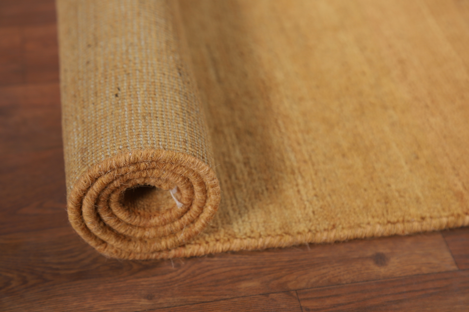 Versatile Gabbeh Solid Design Peach Wool Modern Foyer Rug Ideal for Any Room 3×4