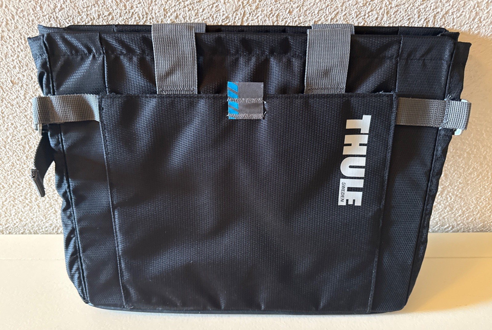 THULE Sweden Car Front Seat Organizer Adjustable Car Office Organizer File Bag