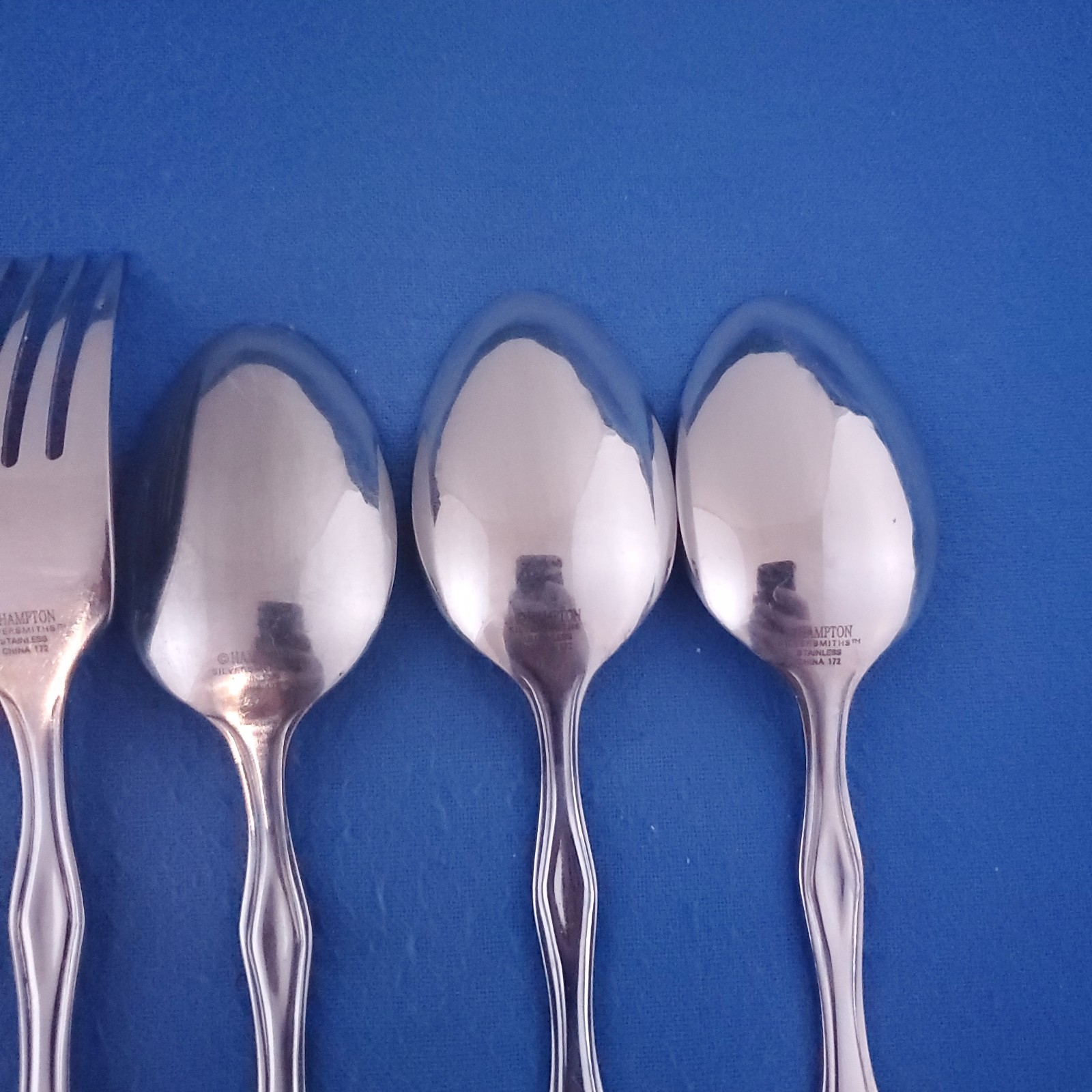 Hampton Unknown Pattern (4) Dinner Forks, (4) Salad Forks & (3) Soup Spoons