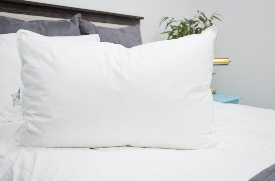 IHG Featherbest SOFT Pillow Featured at IHG Hotels INCLUDES FREE PILLOWCASE