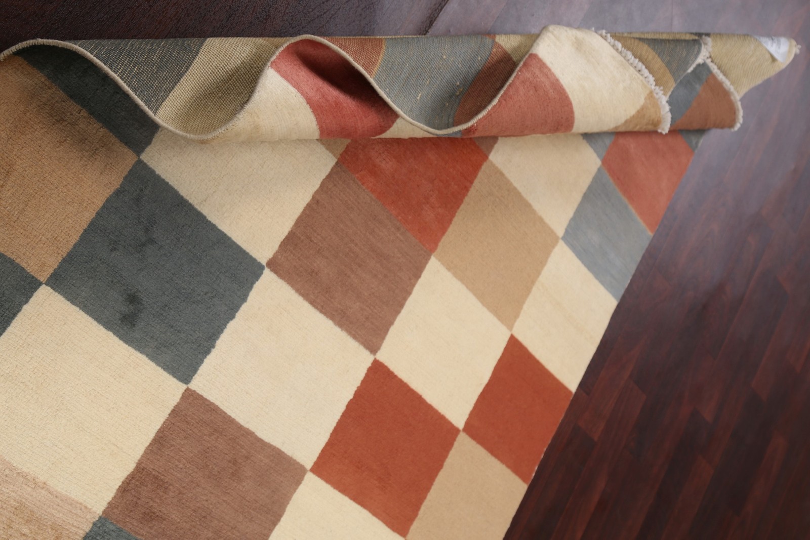 Checkered Oriental Area Rug 4×6 Hand-knotted Wool Modern Style for Any Room