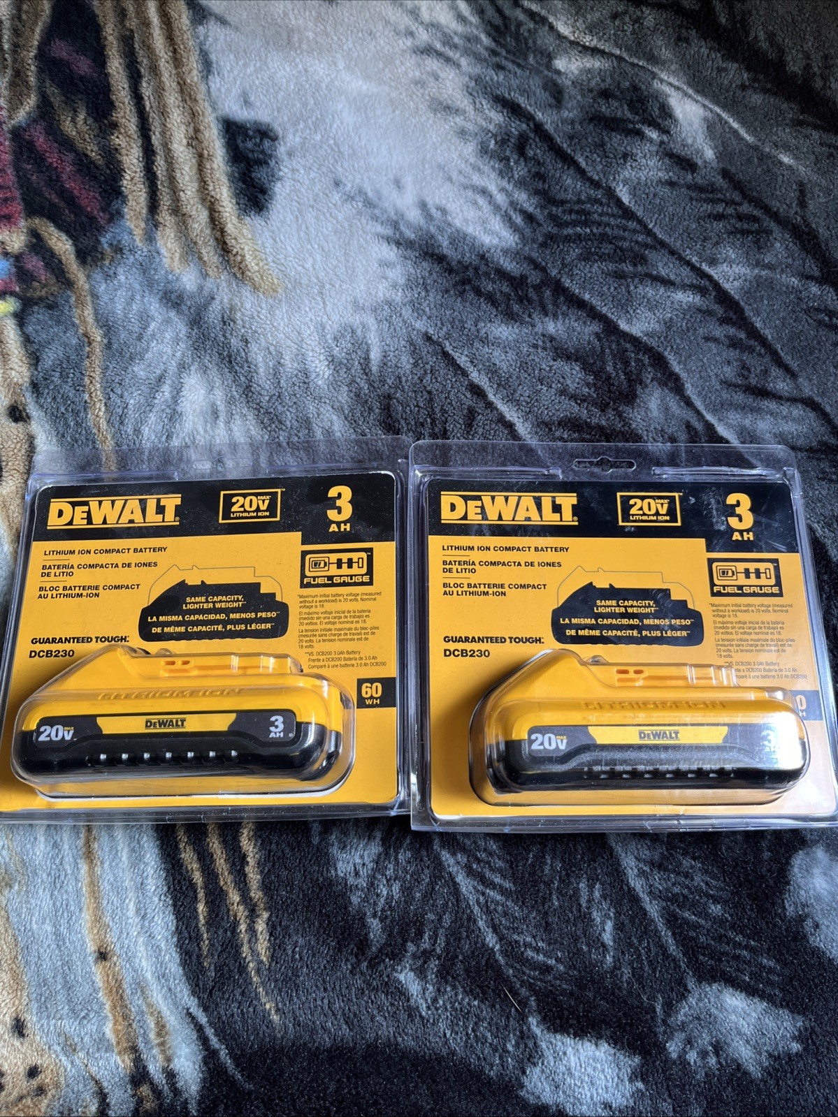 DEWALT DCB230 20V MAX 3Ah Lithium-Ion (Li-Ion) Battery Pack Yellow