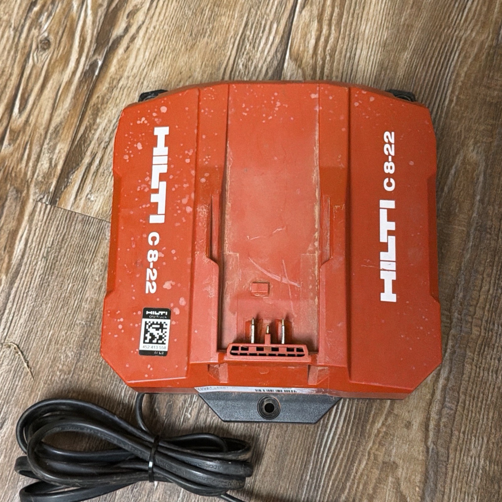 HILTI C 8-22 Nuron Charger & HILTI B 22-255 12AH BATTERY B 22-255 Li-ion