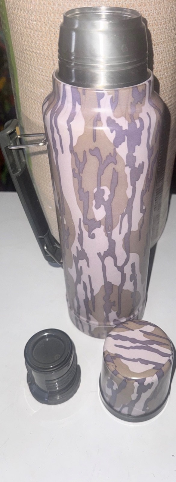 Genuine Stanley 1.5 quart rare camo pattern mossy oak camo hunter coffee thermos