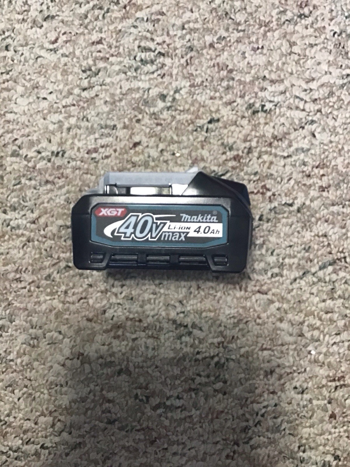 Makita XGT 40V Max Li-ion 4Ah Battery (BL4040)