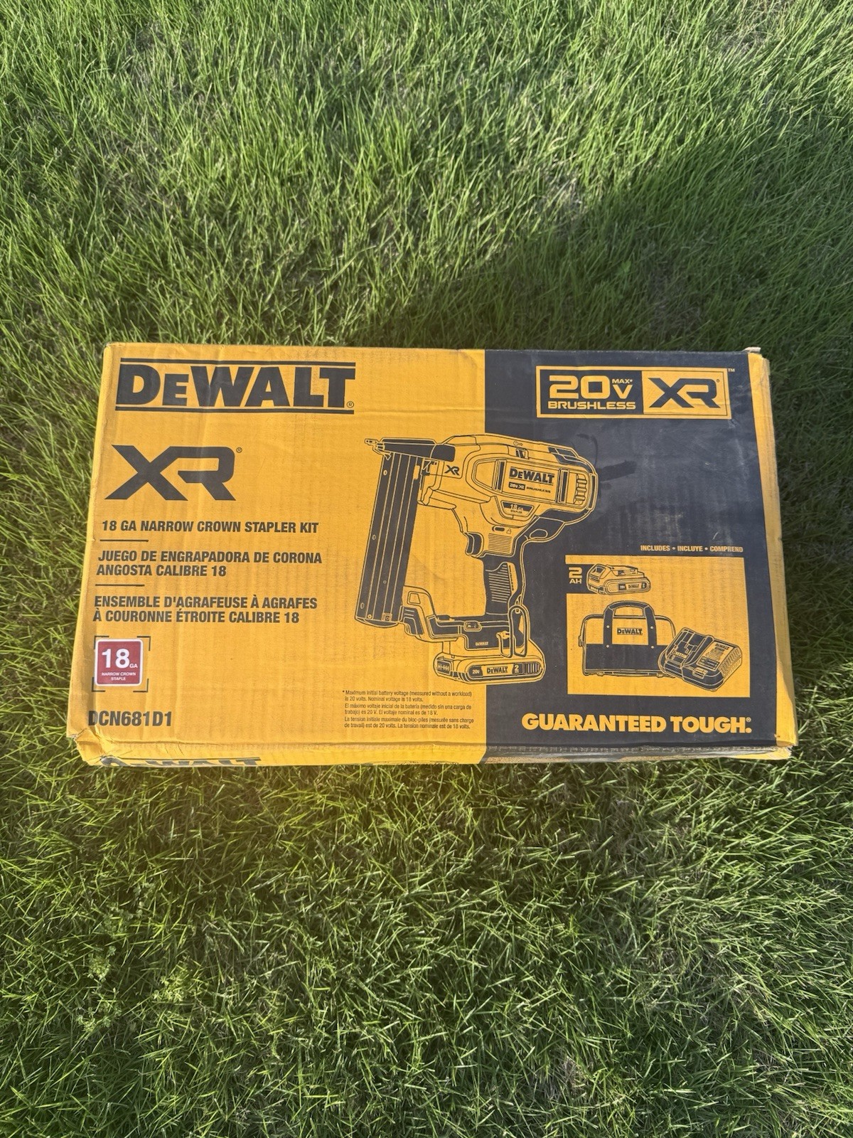 DEWALT-20V MAX XR Lithium-Ion Cordless 18-Gauge Narrow Crown Stapler Kit