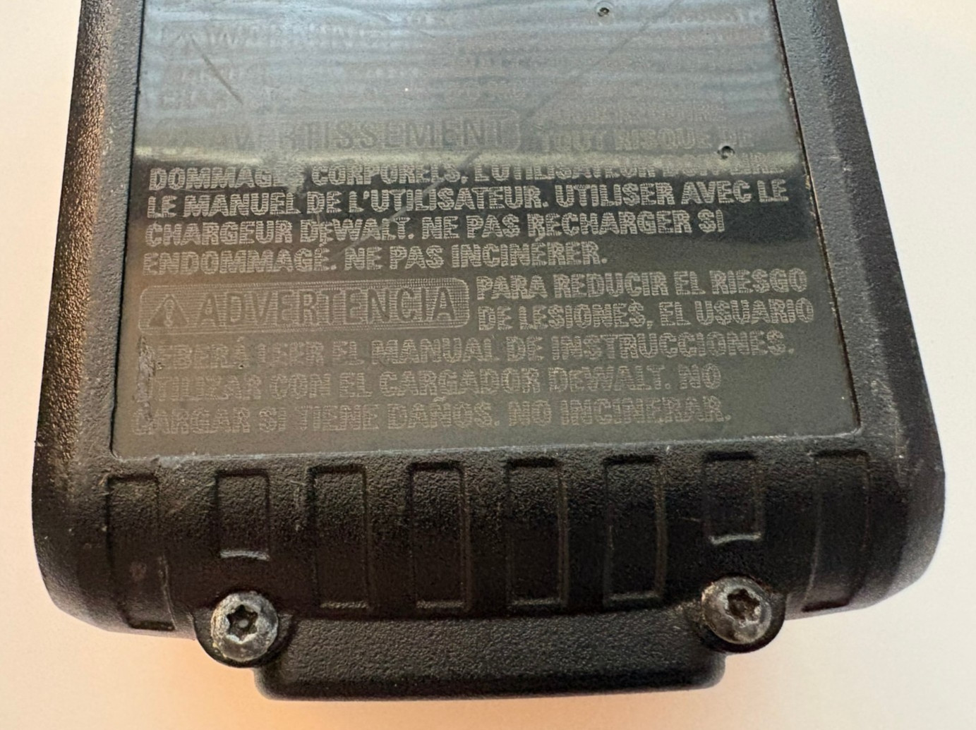 DeWalt DCB203 20V Battery Pack 2.0Ah 40Wh