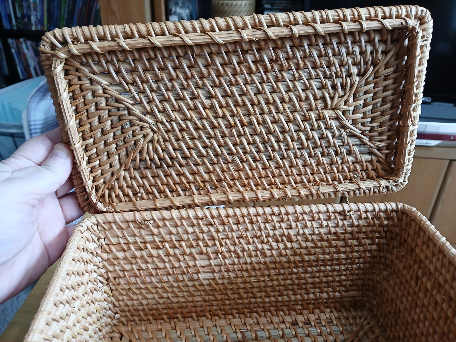 RATTAN 10″ LONG X 5.5″ DEEP X 5.5″ TALL RECTANGULAR STORAGE CONTAINER