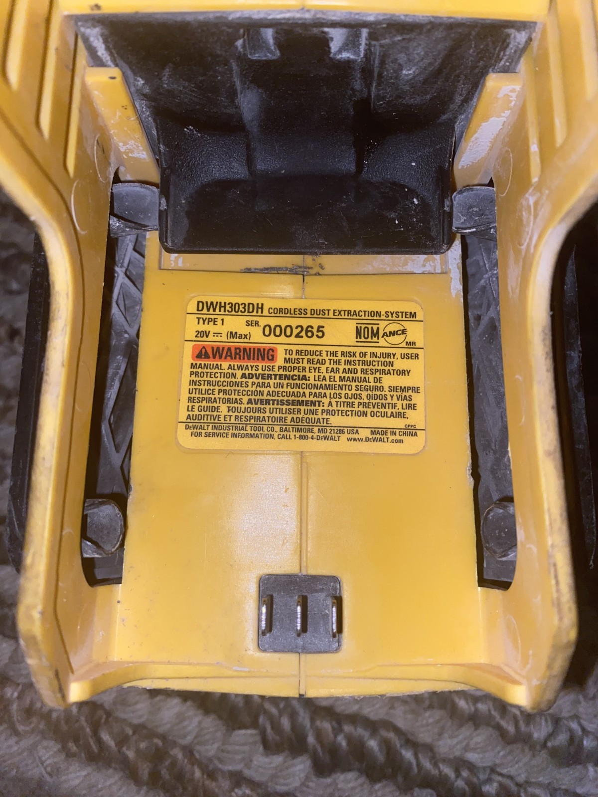 DeWalt DWH303DH – Cordless Dust Extraction System & Hepa Filter Free Shipping