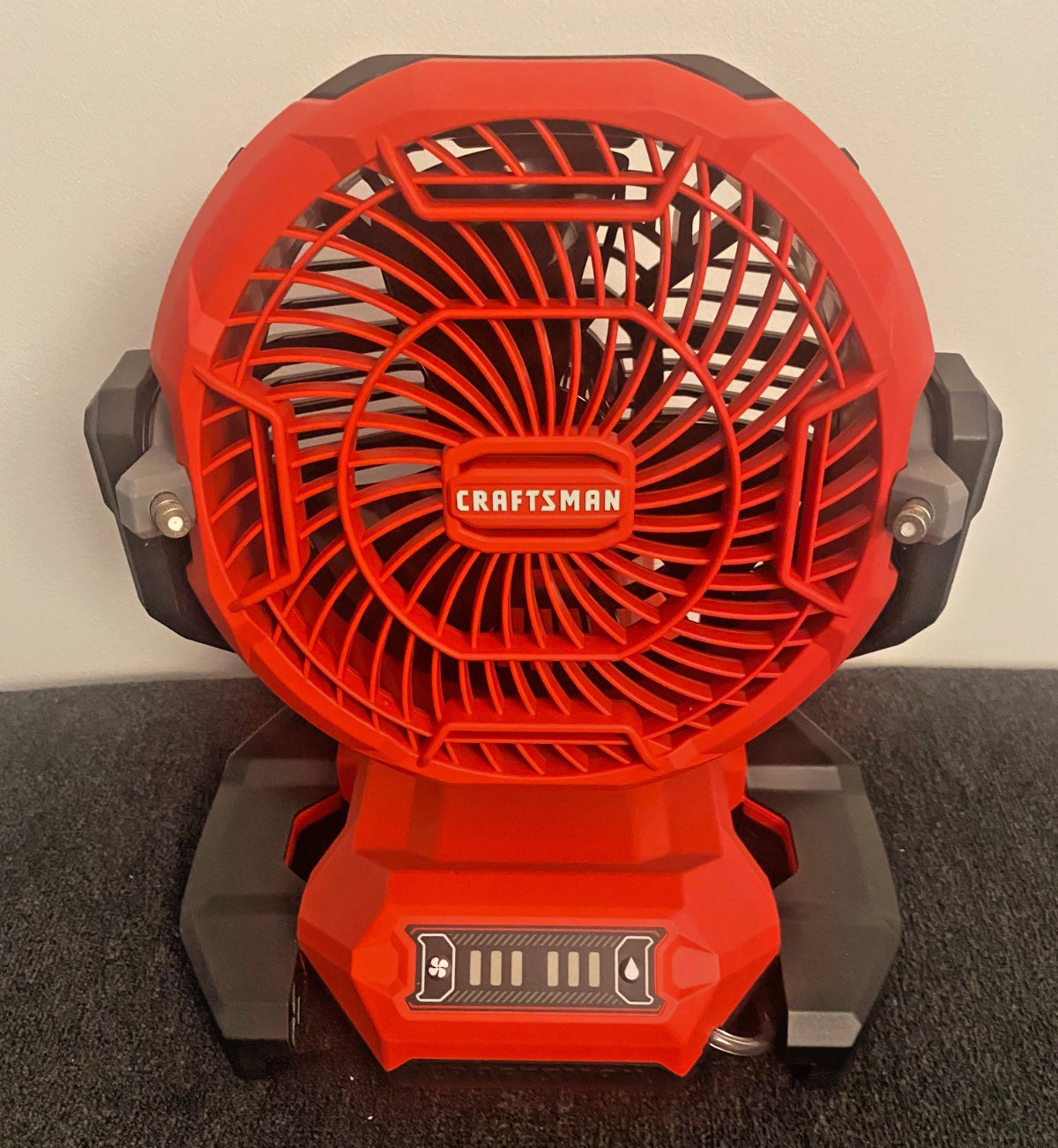 CRAFTSMAN V20 7.5-in Cordless Outdoor Misting Fan Personal Fan Red – Tool Only