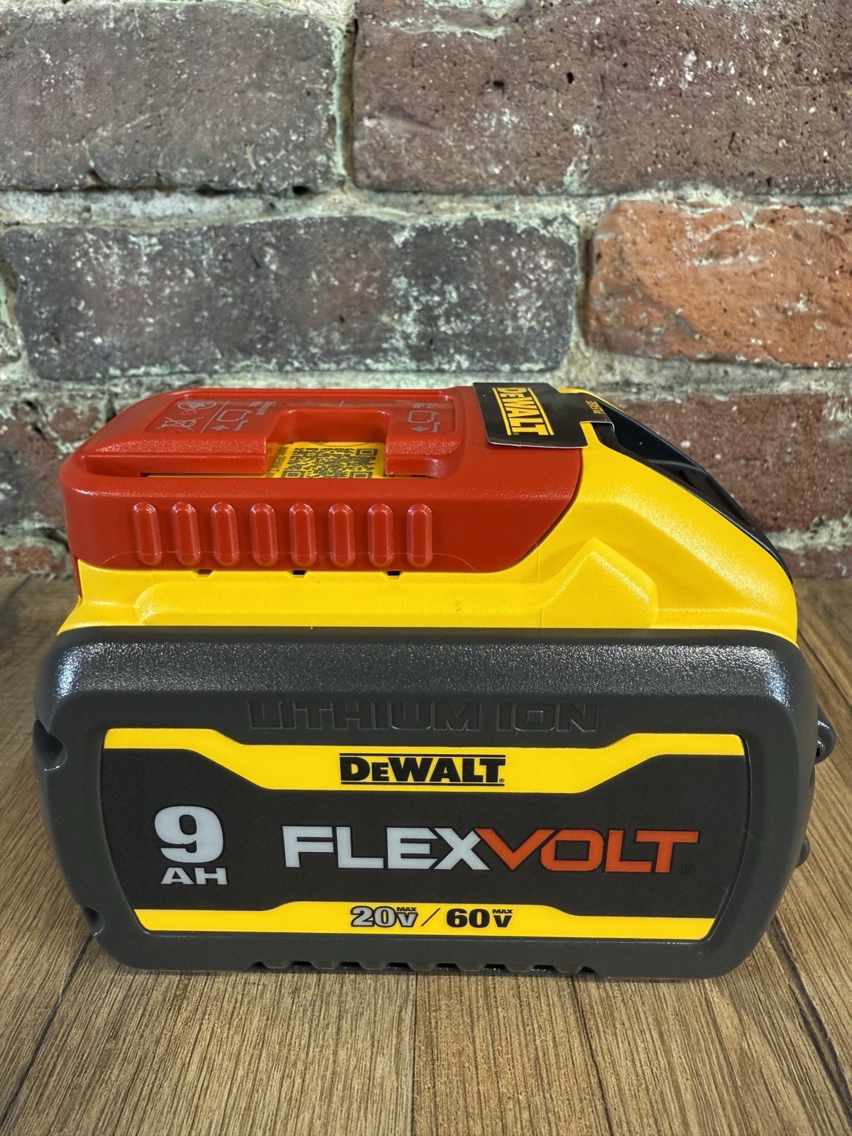 DEWALT DCB609 20v/60v Max FLEXVOLT 9Ah Li-Ion Battery (NEW OB) Shipped Today!