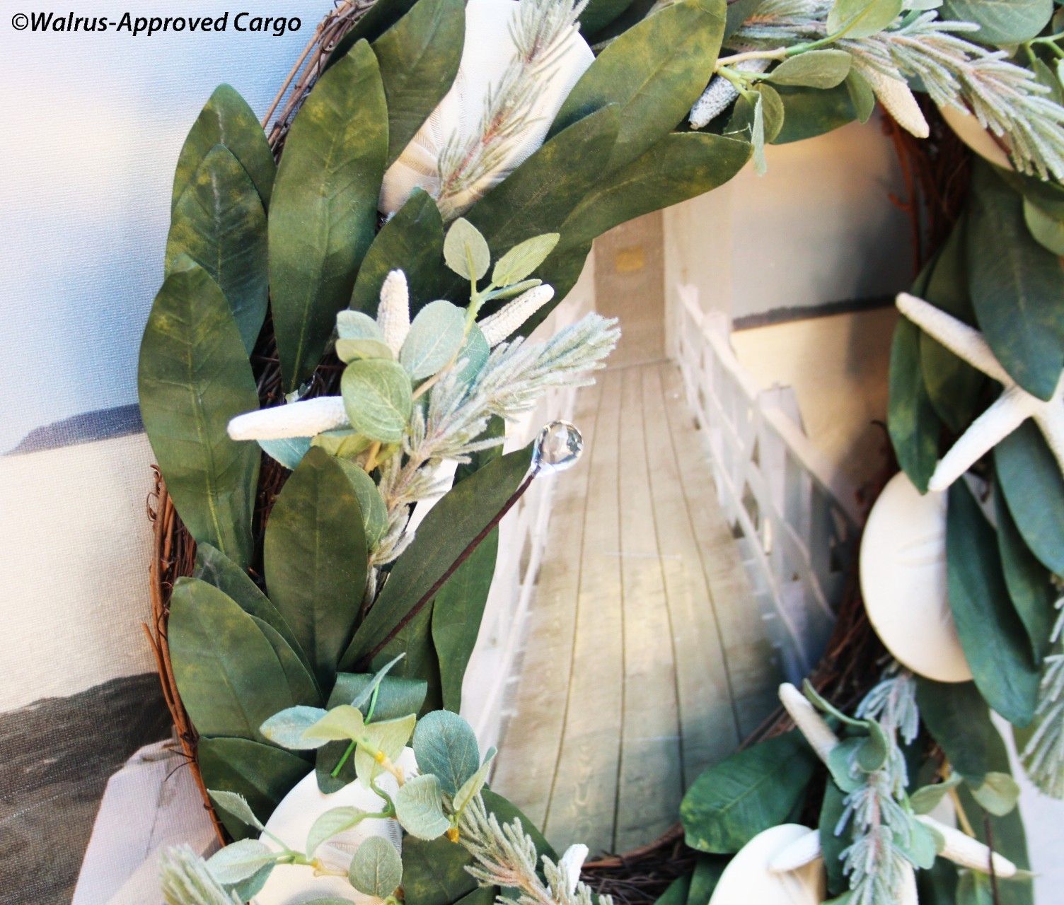 SEASHELL BEACH WREATH -NEW- GIVE ANY ROOM A DELIGHTFUL NAUTICAL TOUCH!