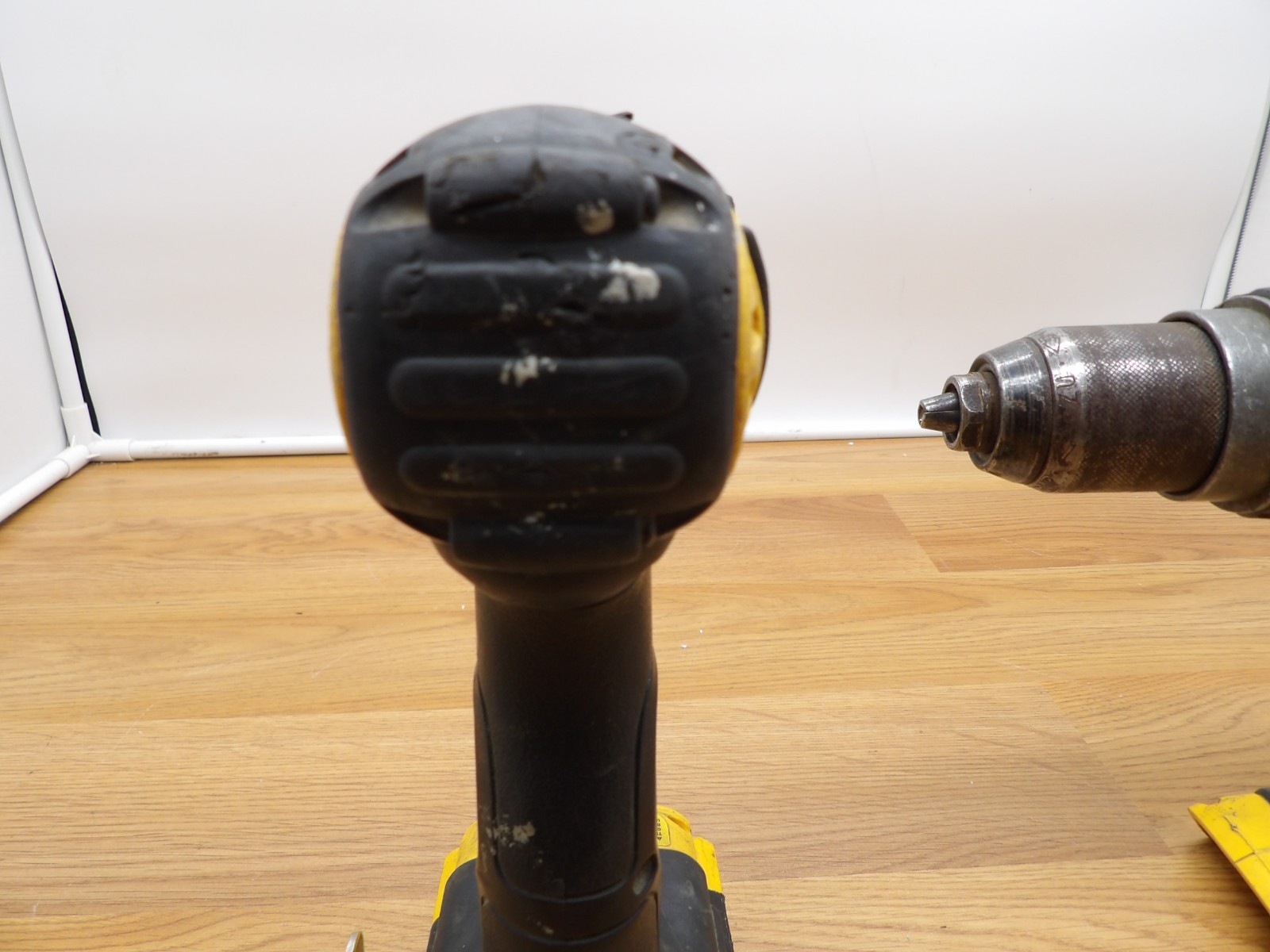 DeWalt Impact Driver DCF885 20V MAX 1/4″ Cordless & Dewalt 1/2″ Drill-READ!!!!