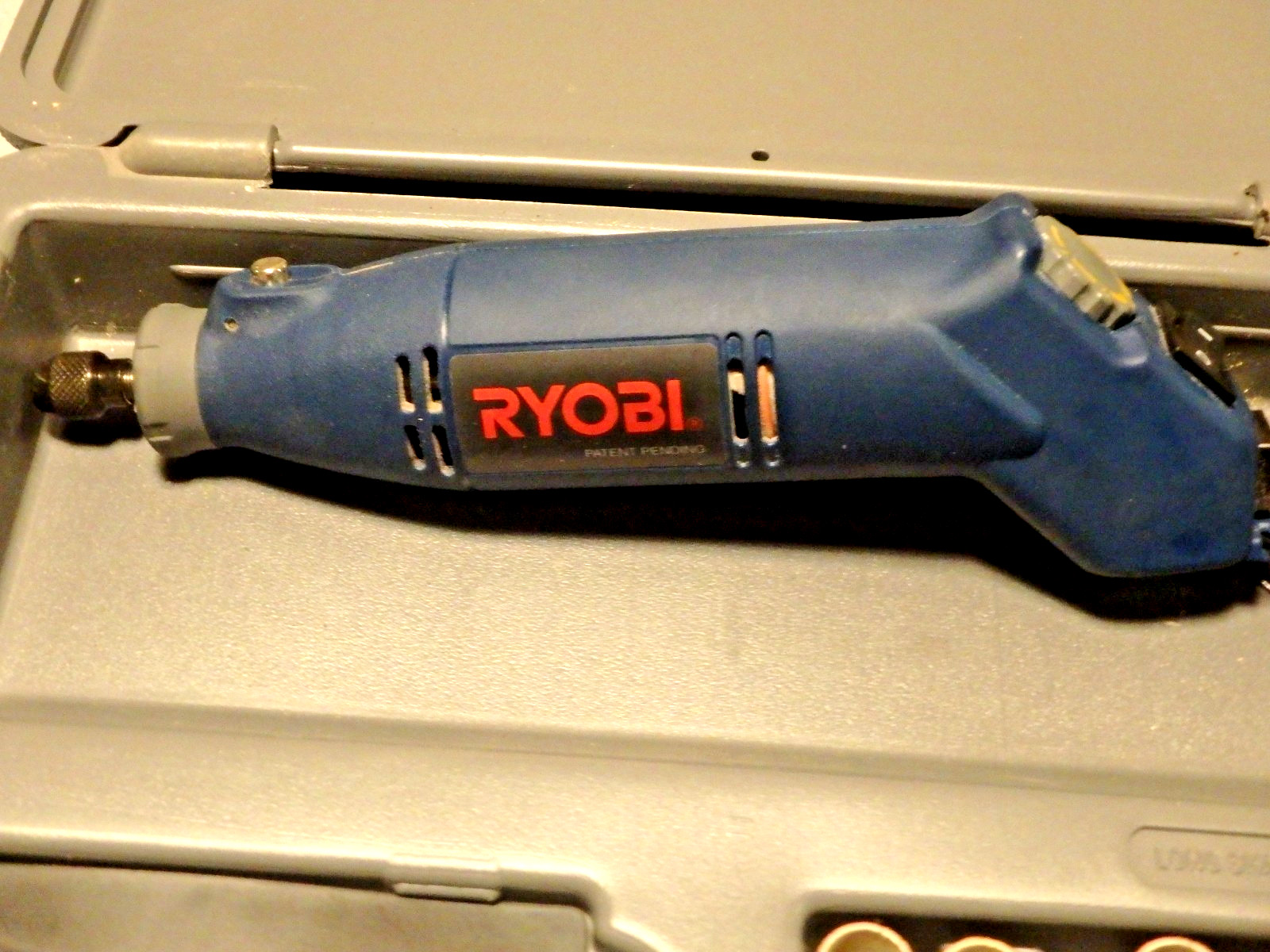 Ryobi HT20VSK Corded Rotary Tool Kit Variable Speed 8000-23000 RPM Case Engrave