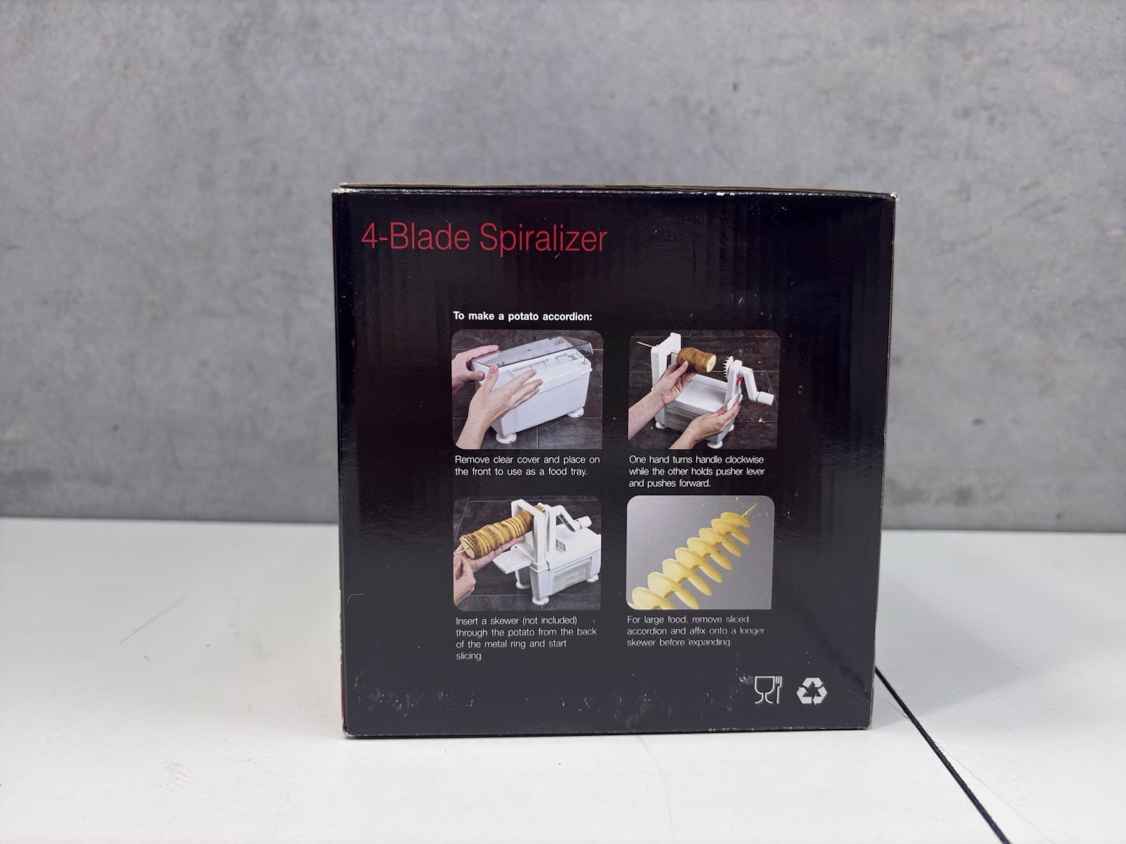 Vegetable Slicer / Spiralizer New in box Paderno World Cuisine 4-Blade Folding
