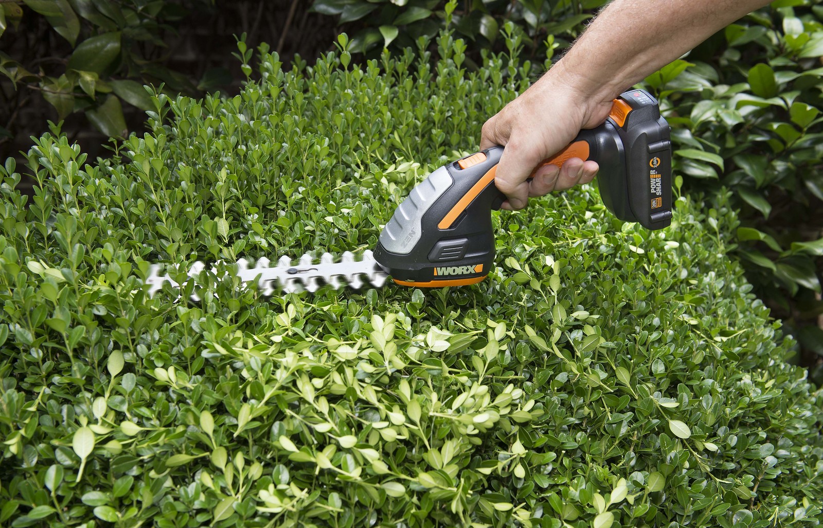 WG801.9 Worx 20V Cordless 8″ Shrubber Trimmer -Tool Only (No Battery or Charger)