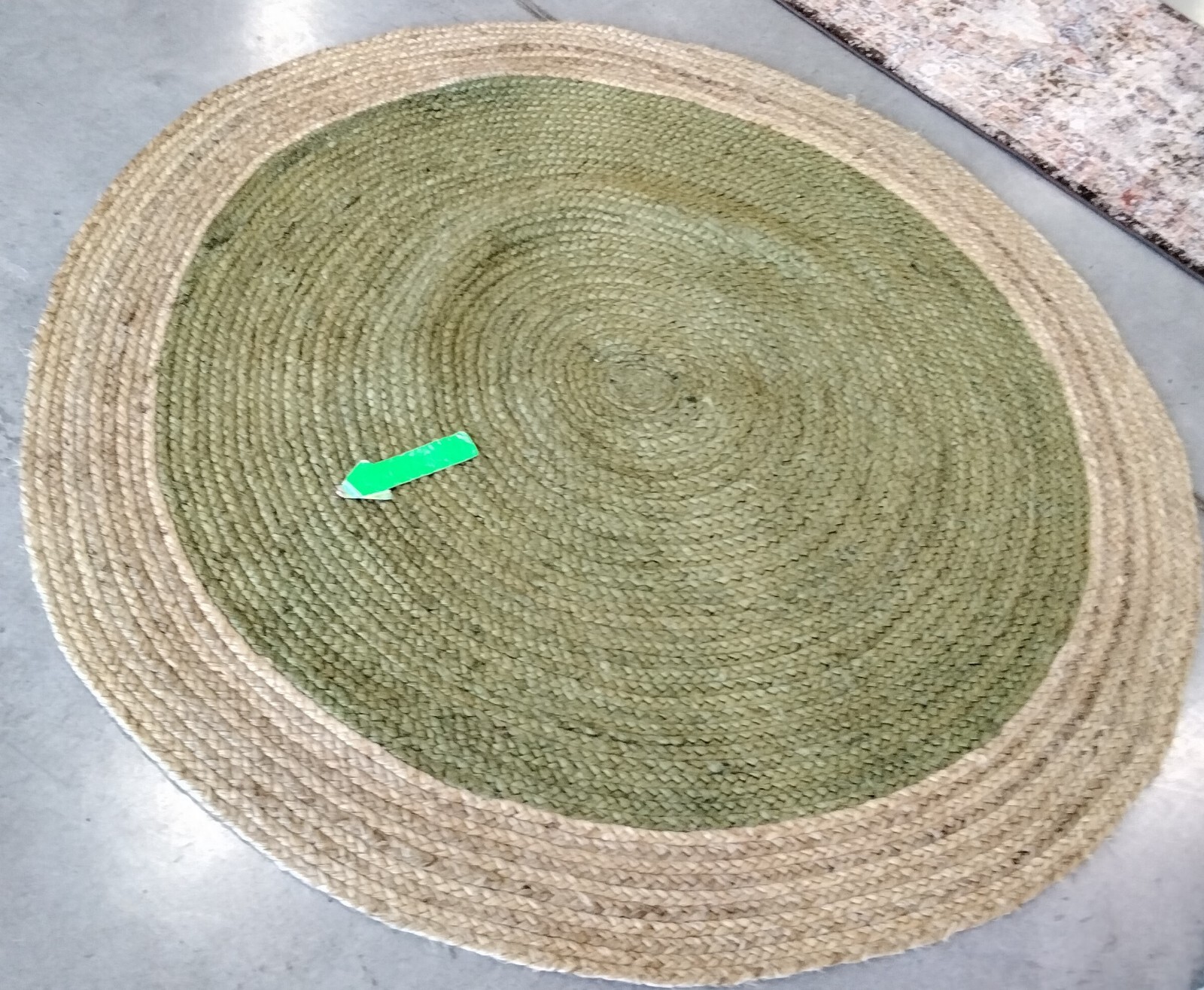 GREEN / NATURAL 5′ X 5′ RD Broken Thread Rug, Reduced Price 1172749702 NF801G-5R