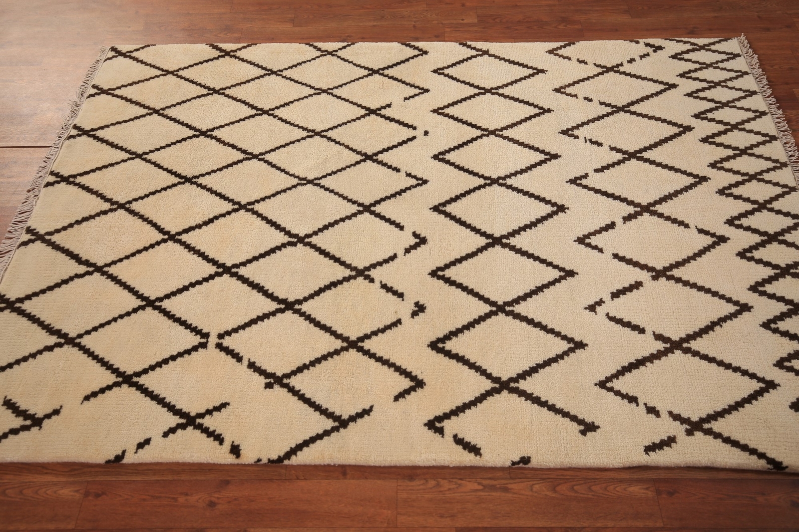 Modern Handmade Luxury Hand-Knotted Moroccan Wool Rugs for Any Room 4×6 ft