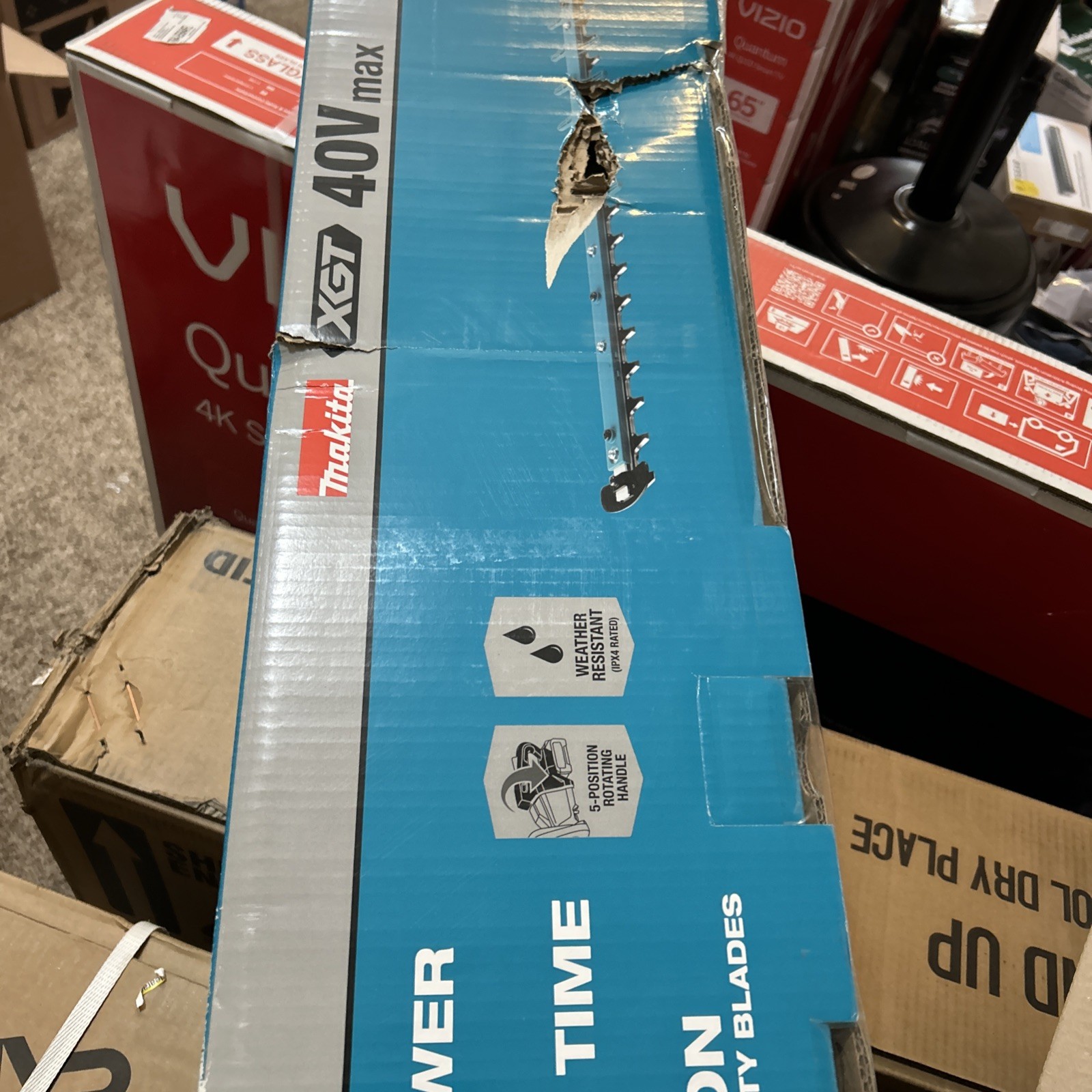 Makita XGT 40V 24″ Cordless Hedge Trimmer GHU02Z (Tool Only)