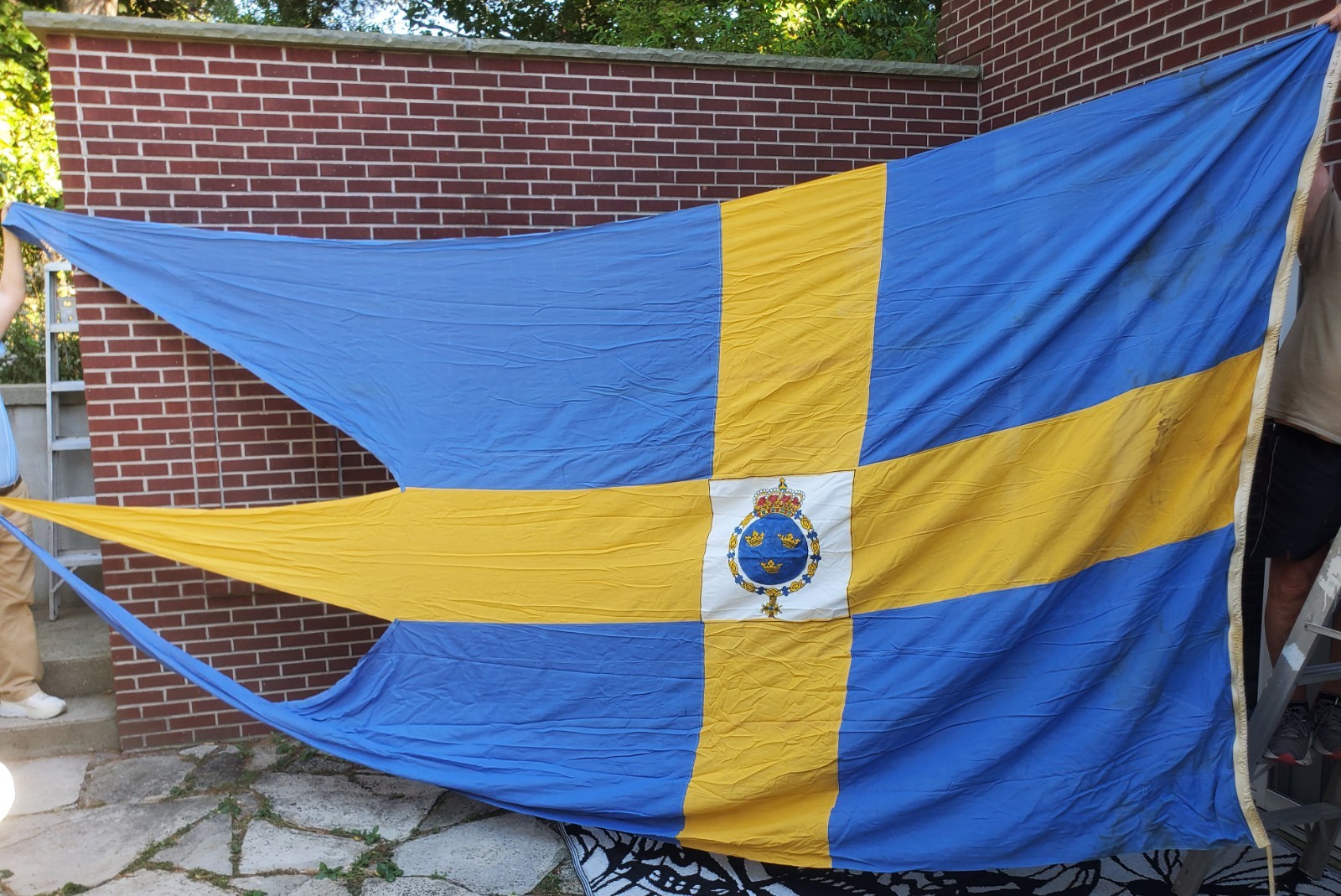 Sweden Swallow-tail Navy Flag 9′ x 16′ (108″ x 192″) (274cm x 488cm)