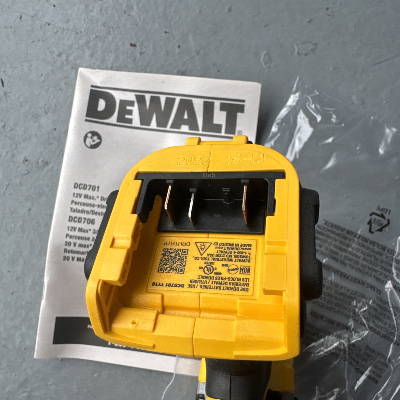 DEWALT DCD701 XTREME 12-VOLT 12V CORDLESS BRUSHLESS 3/8″ DRILL DRIVER – NEW!