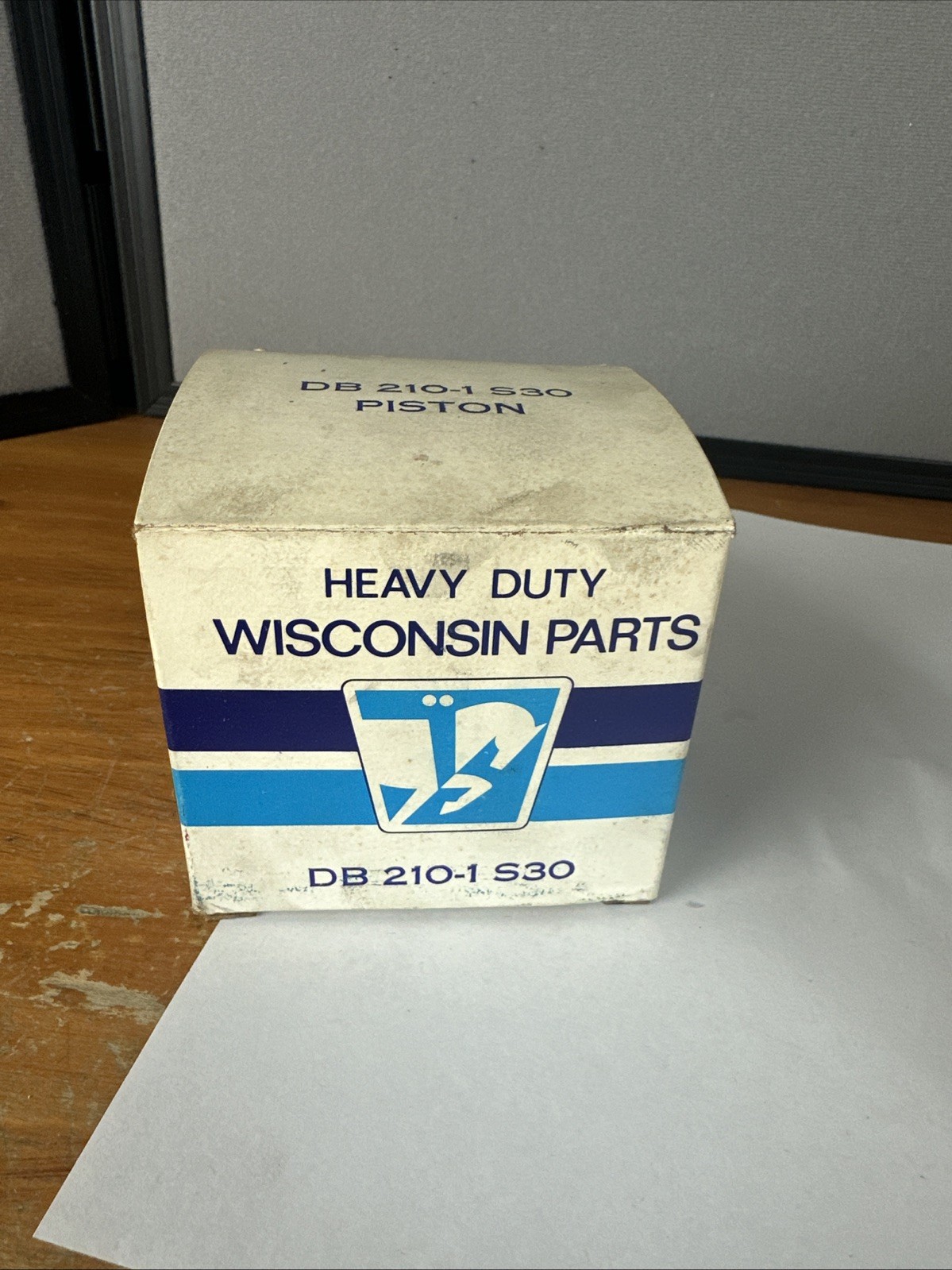 Wisconsin Teledyne Bolens New Old Stock DB210-1S30 Piston