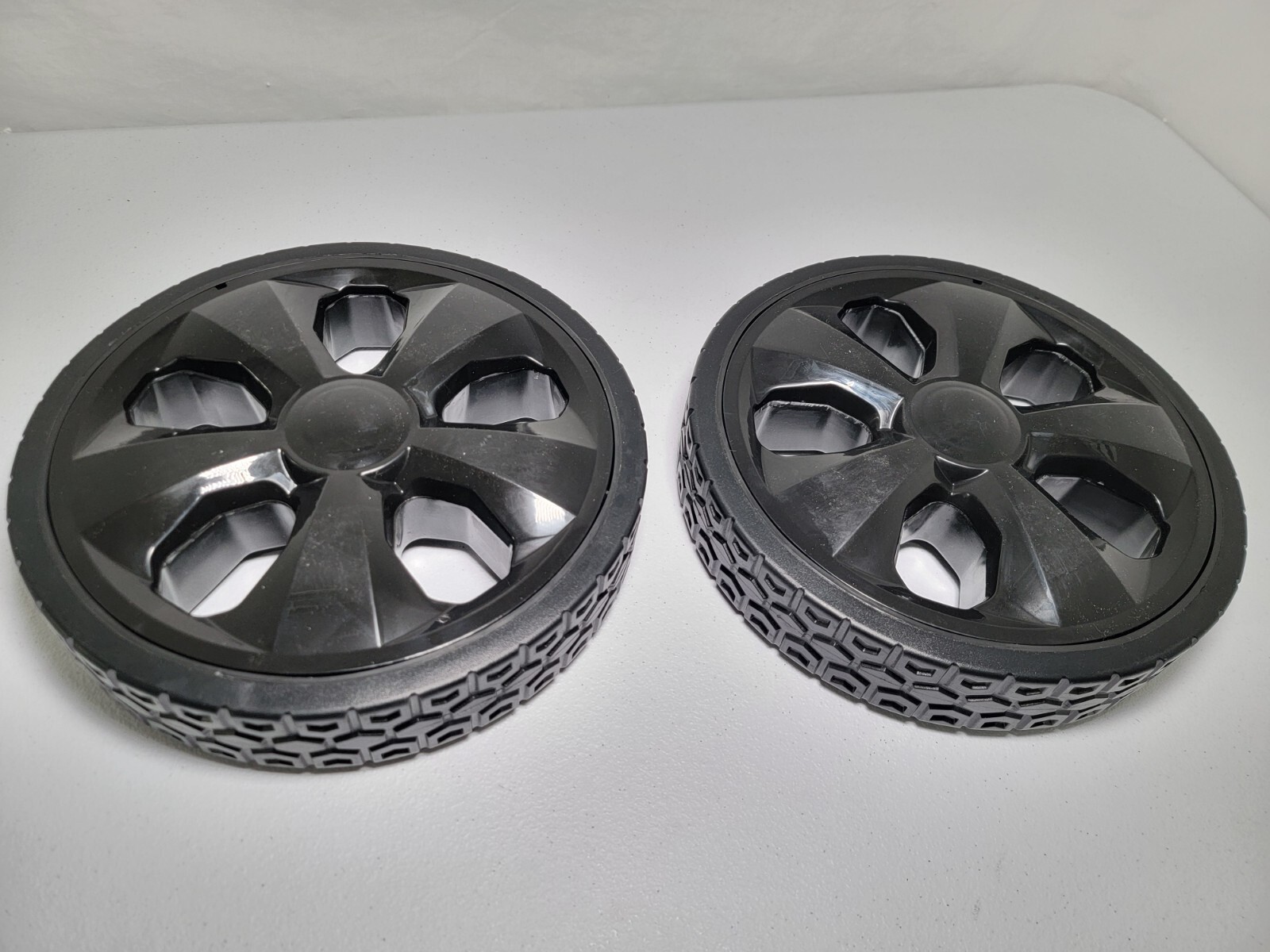 Black and Decker MM2000 Mower Back Wheels