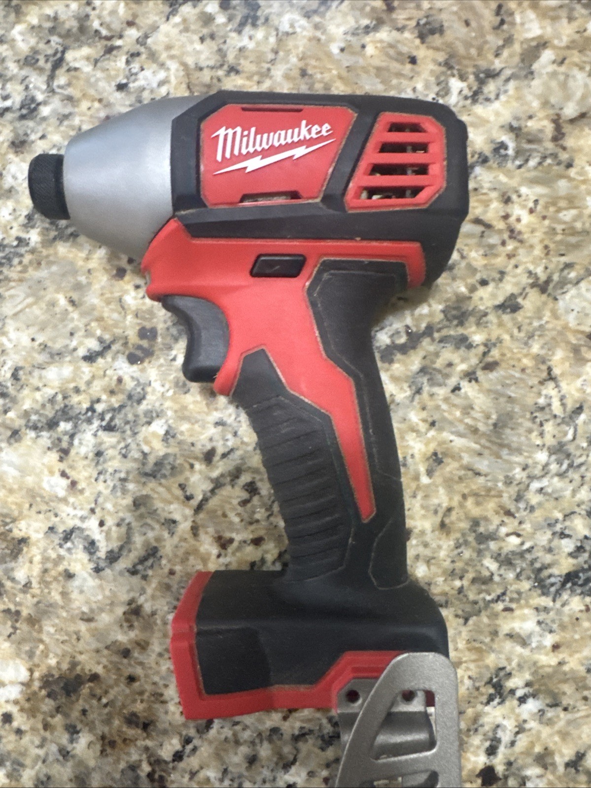 Milwaukee M18 18V Cordless 1/4″ Impact Driver Power Tool Only 2656-20