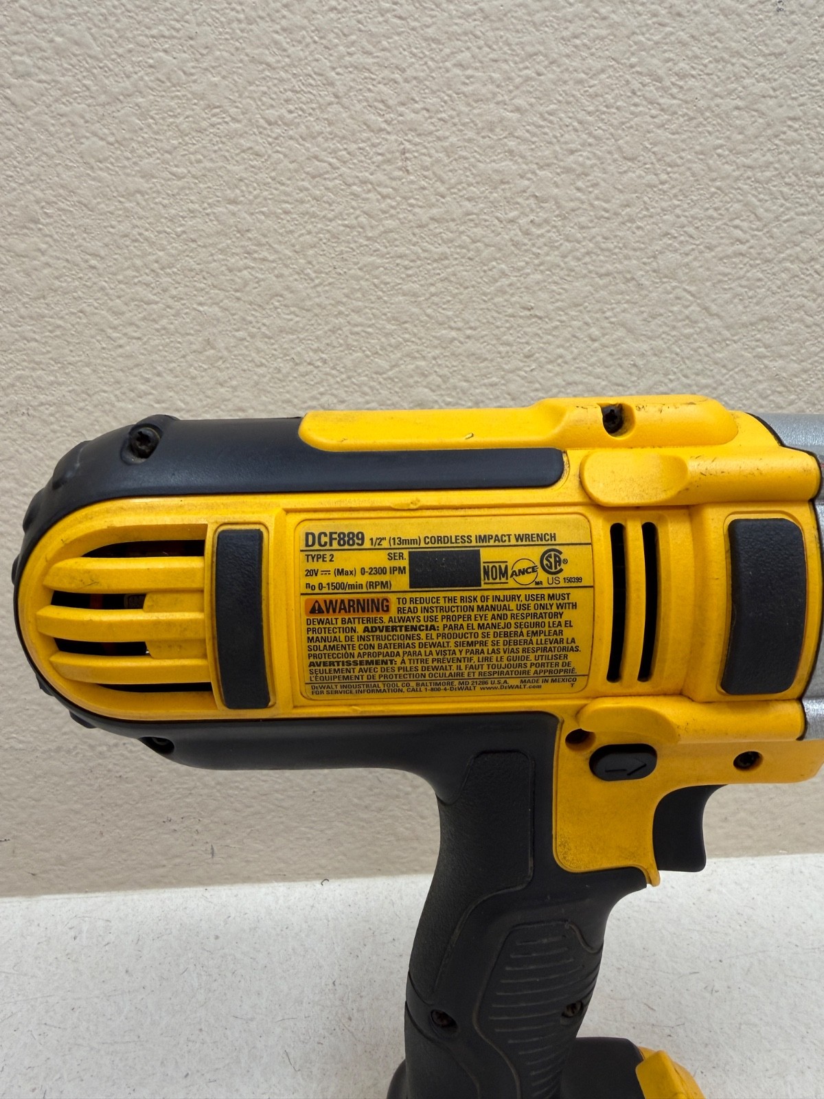 Dewalt Impact Wrench DCF889 W/Battery DCB204 & Charger DCB101
