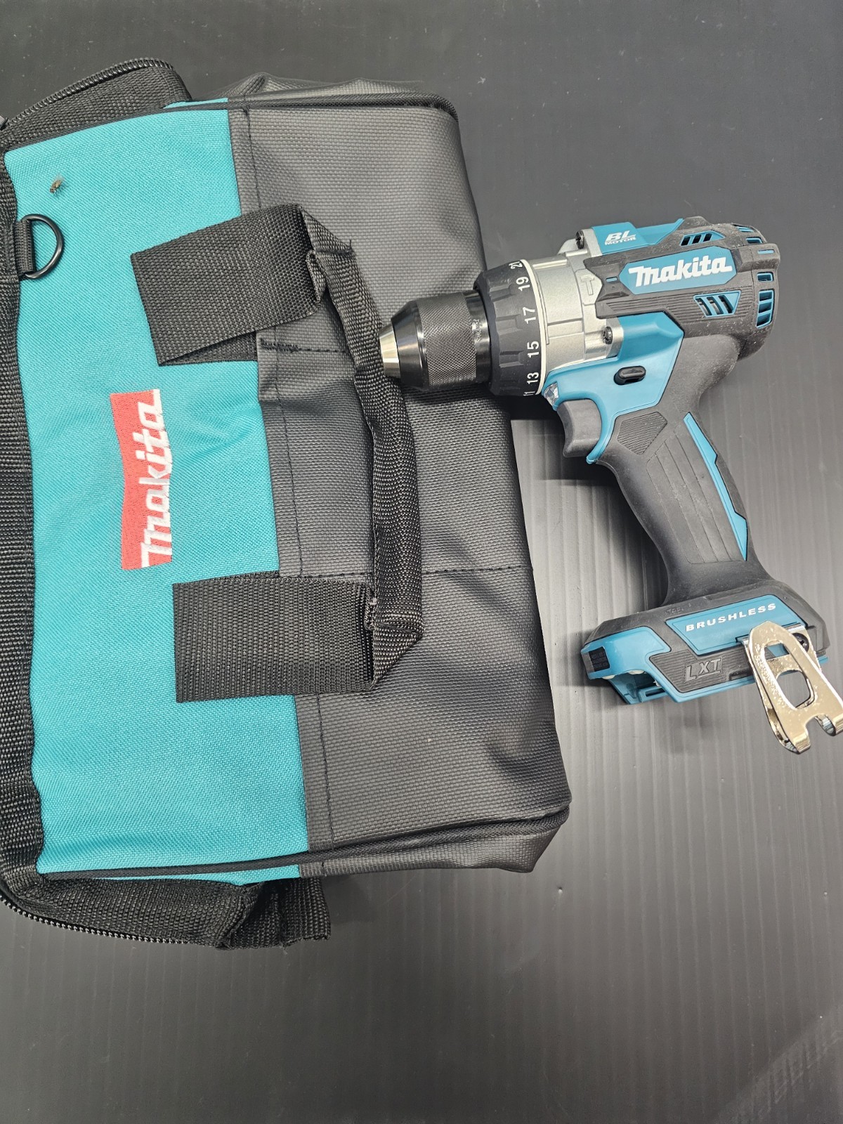 makita xph14z 18v lxt Drill With Hammer Drill Keyless Chuck Makita Bag