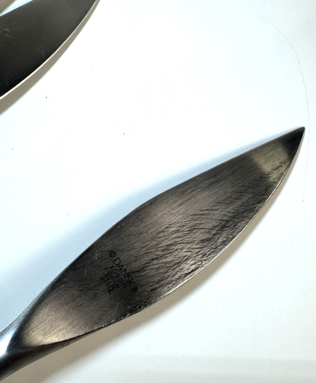 Set of 4 DANSK JHQ KONGO Pattern STEAK Knife, 8 1/2 in. Shiny Black Handle