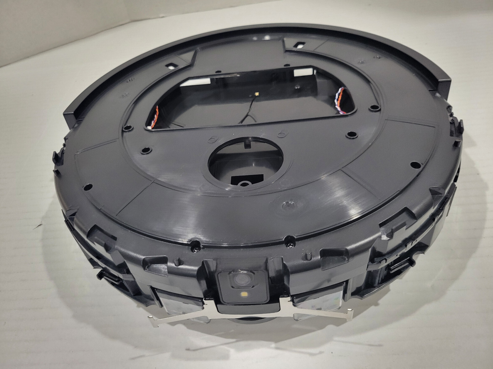 iRobot Roomba J7 Vacuum Barebones (Camera All Sensors Bumper And All covers)